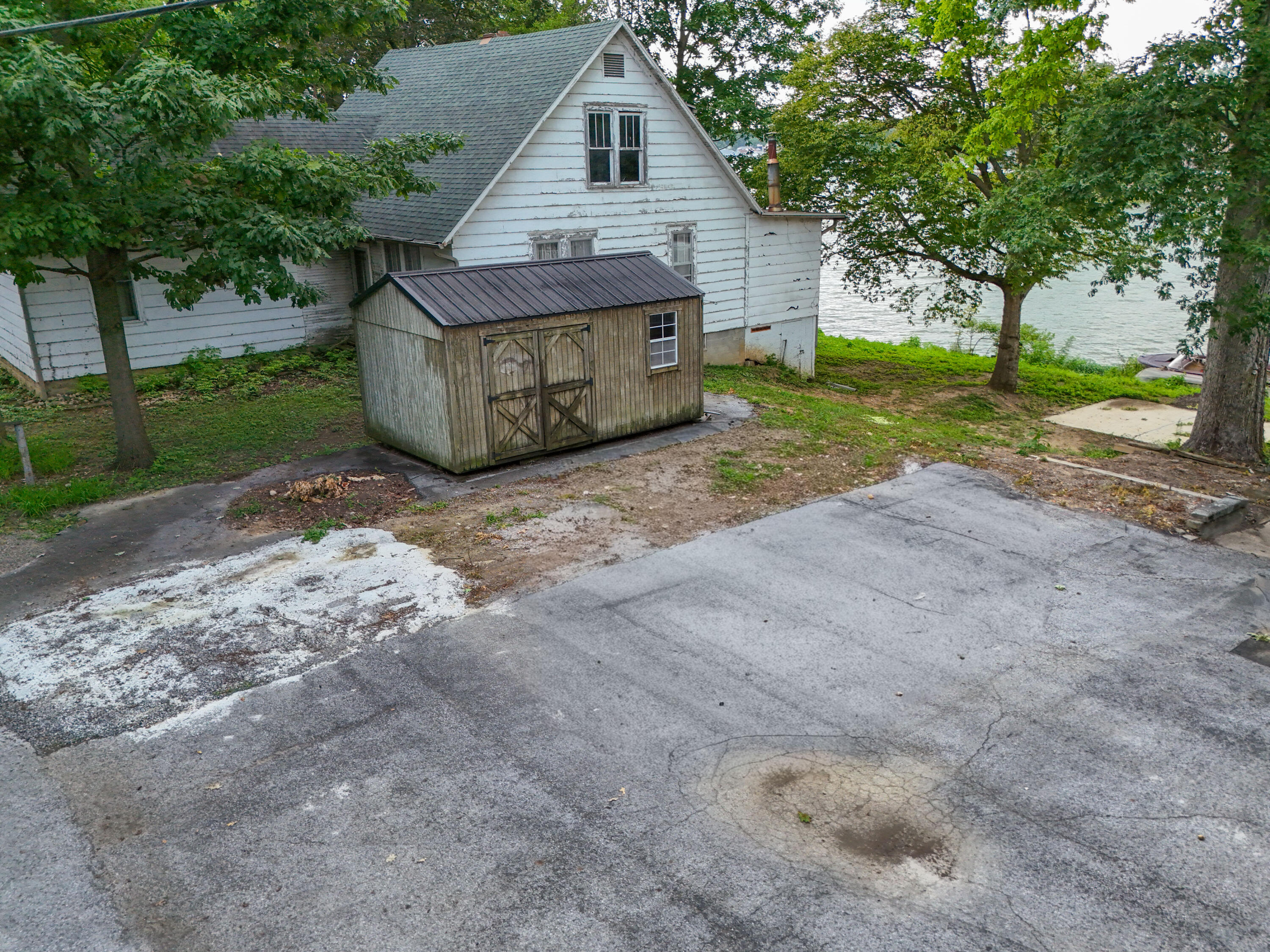 11029 Newland Drive Property Photo 9