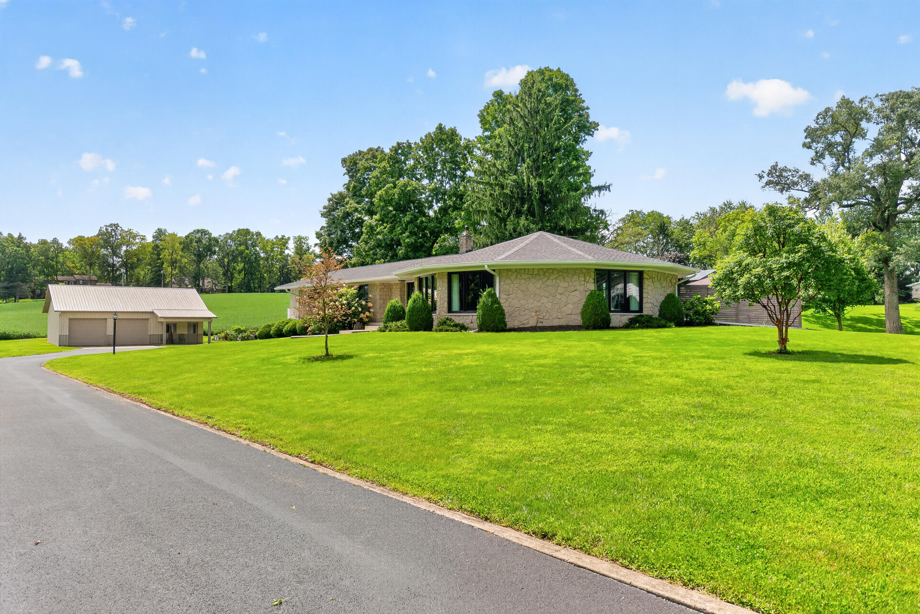 87 Virginia Drive Property Photo 14