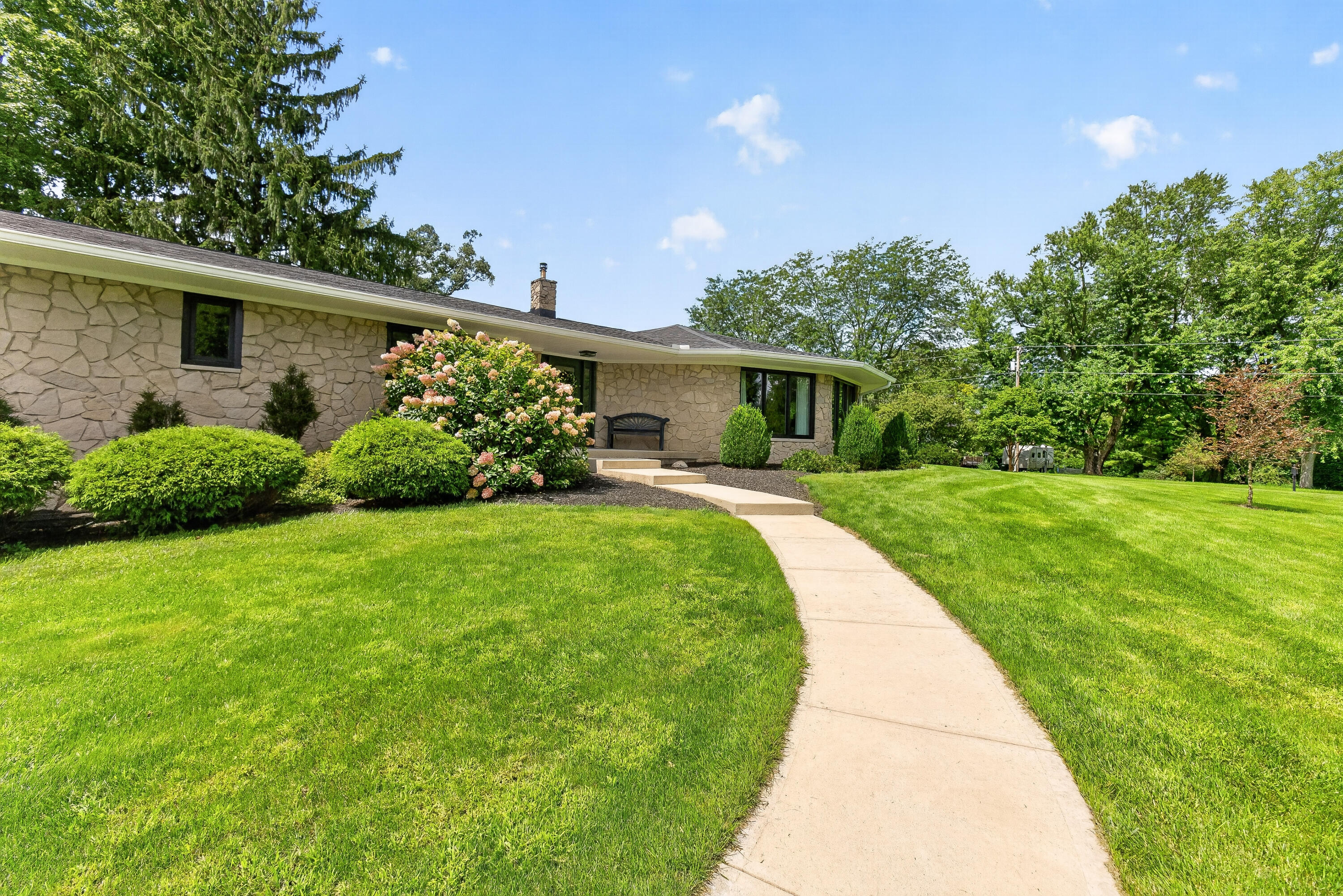87 Virginia Drive Property Photo 18