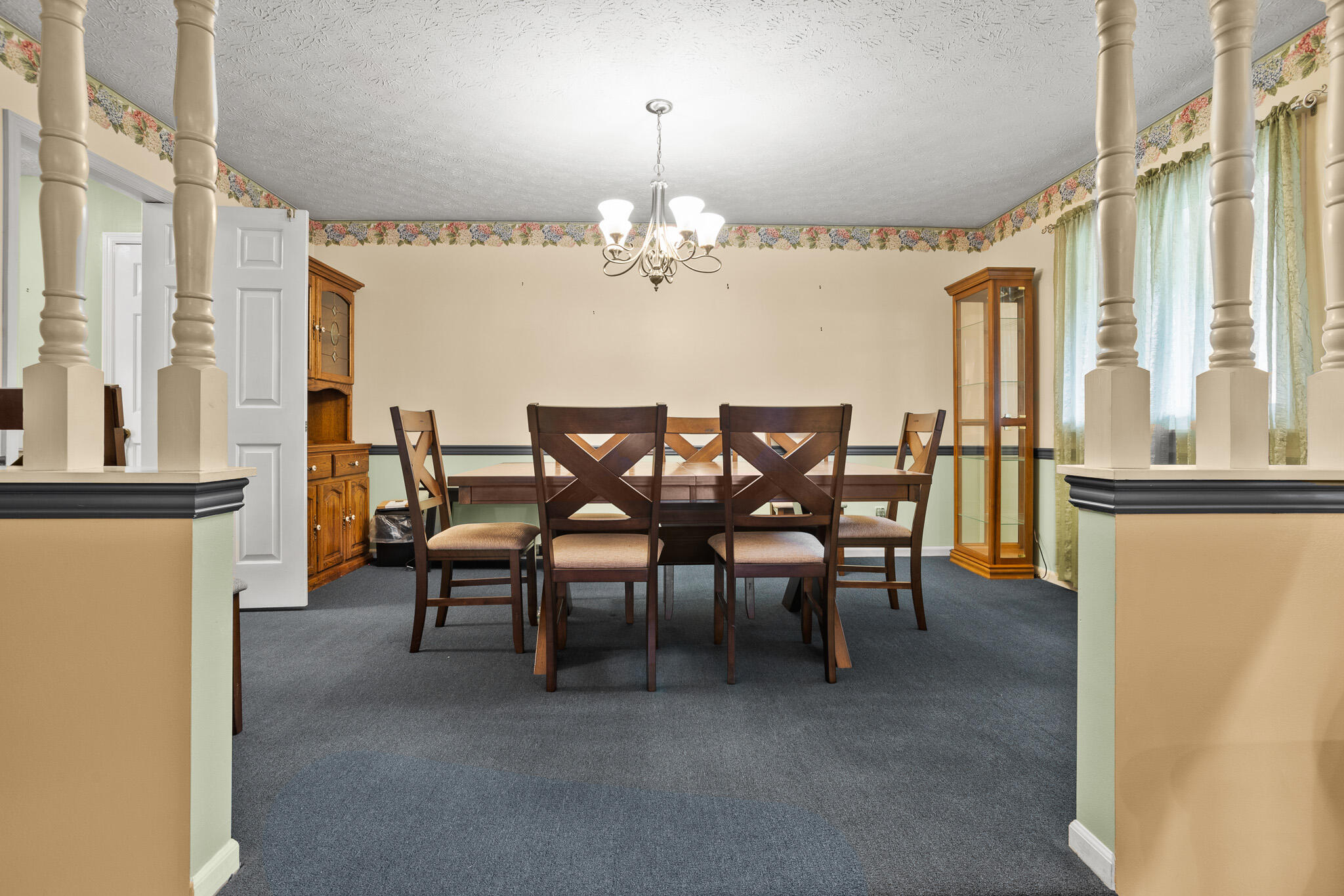 2425 Greenlawn Drive Property Photo 11