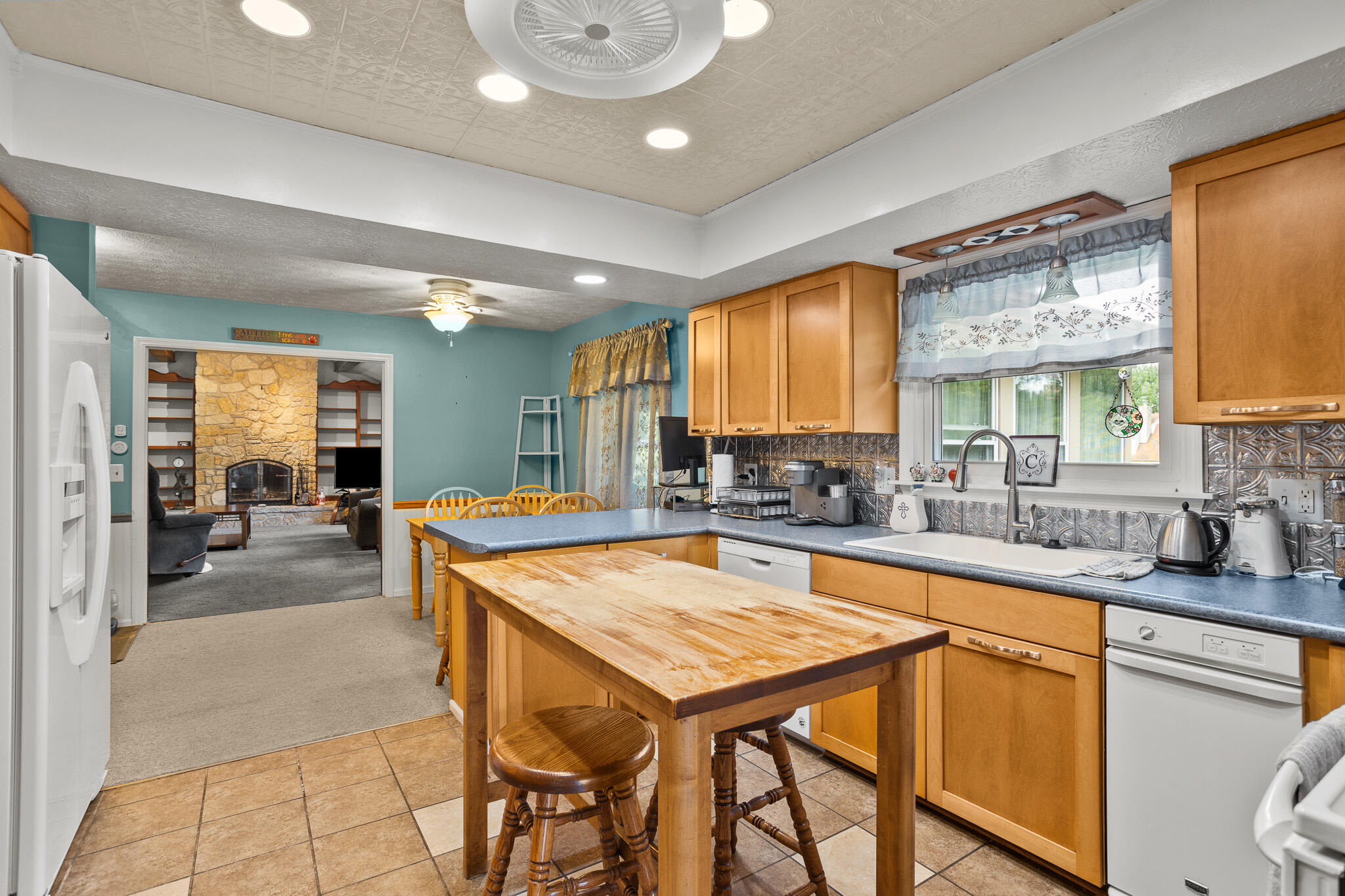 2425 Greenlawn Drive Property Photo 16