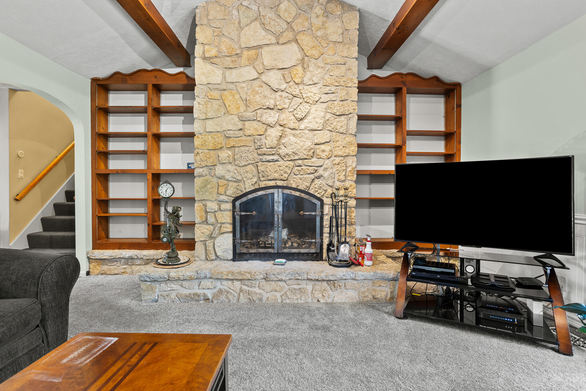 2425 Greenlawn Drive Property Photo 25