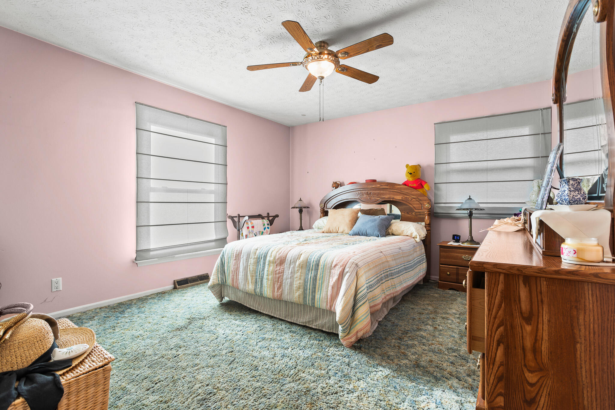 2425 Greenlawn Drive Property Photo 37