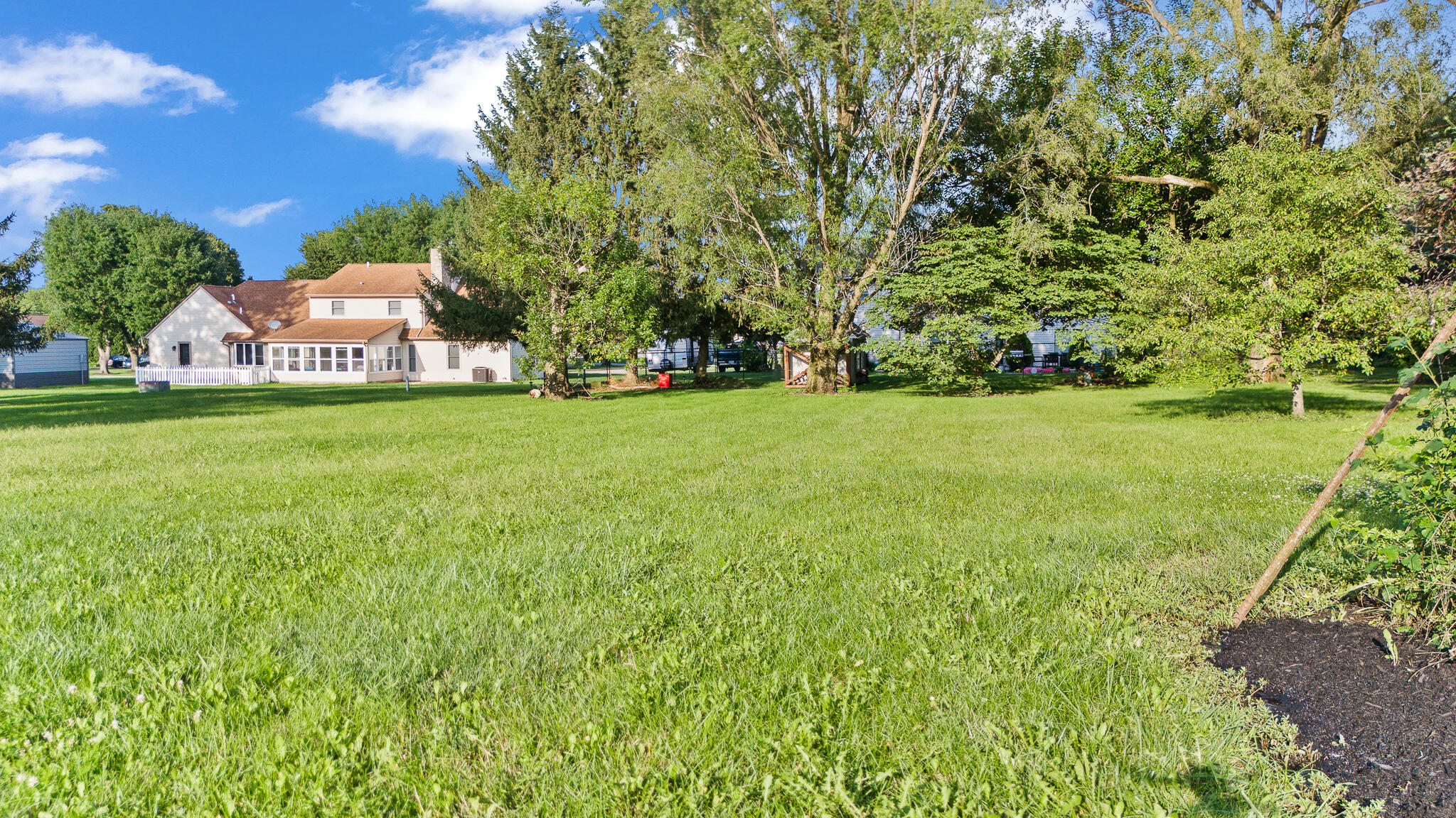 2425 Greenlawn Drive Property Photo 46