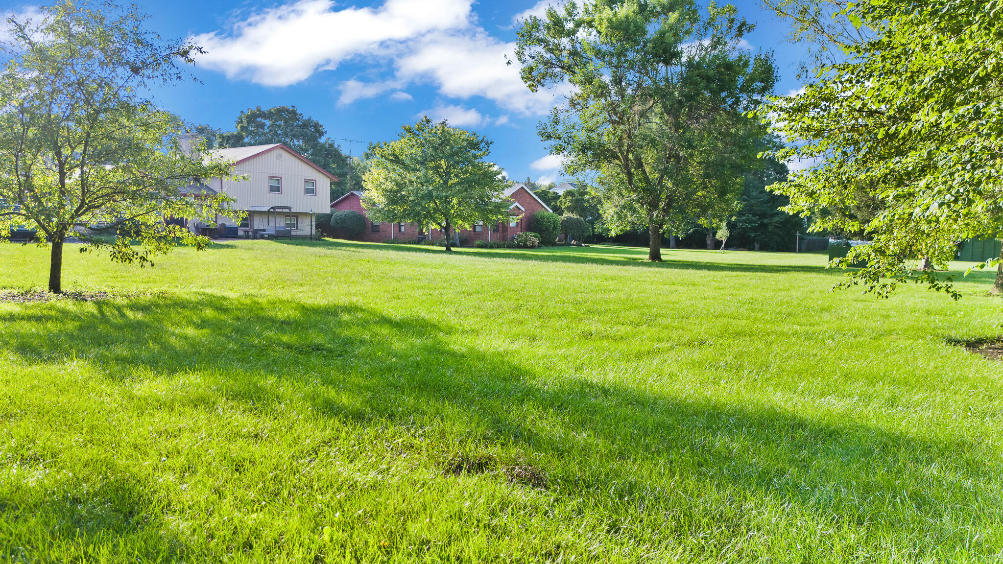 2425 Greenlawn Drive Property Photo 47