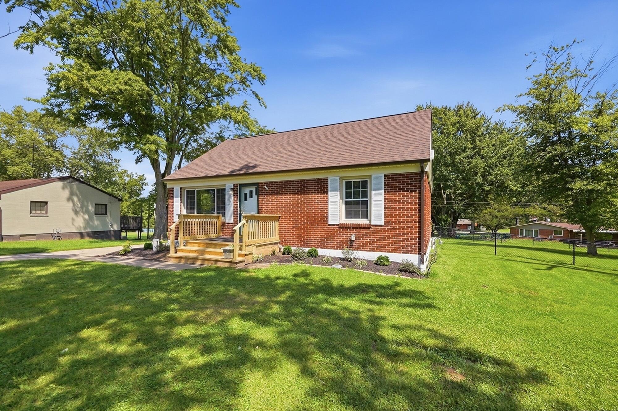 1652 Ridgeway Drive Property Photo 4