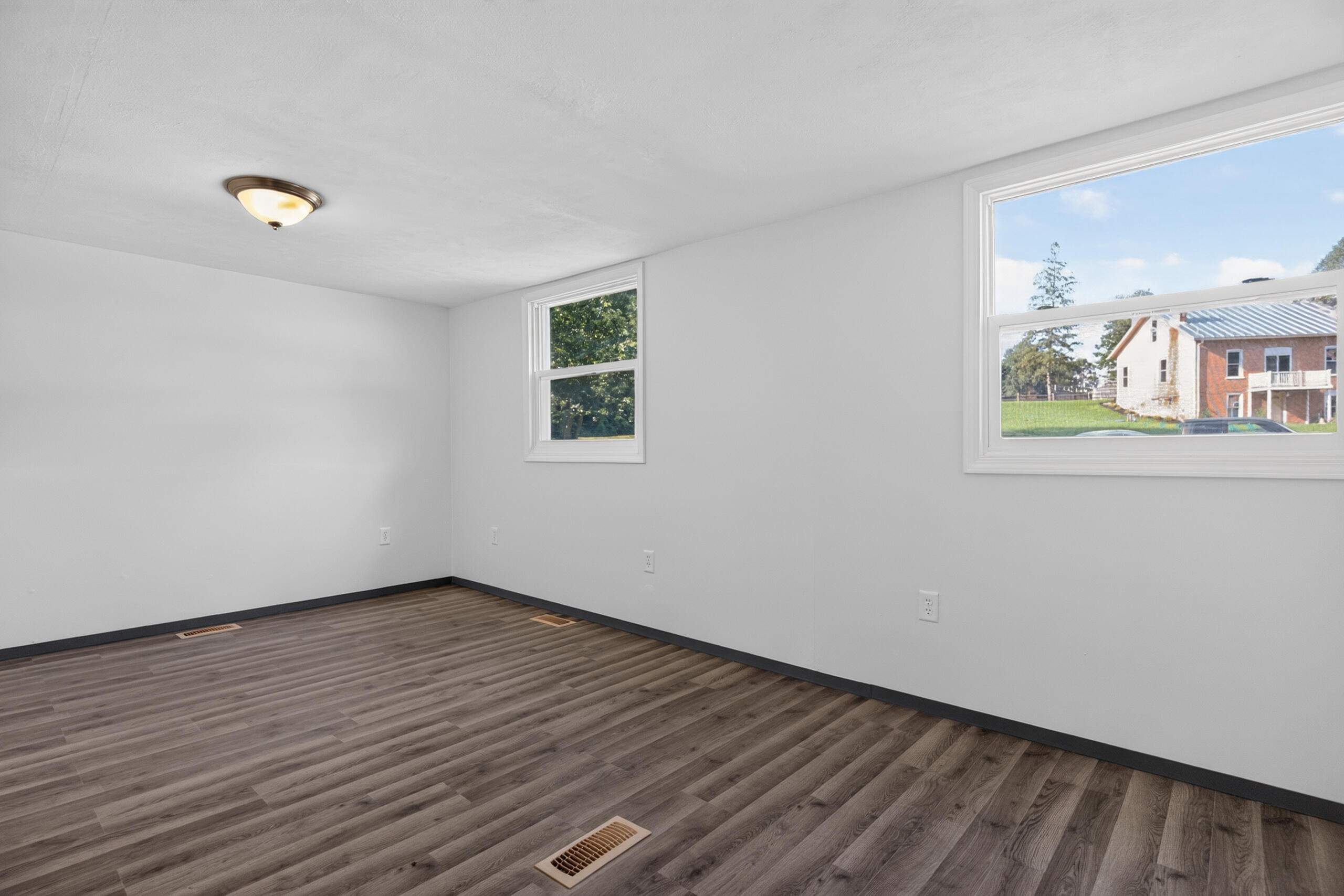 463 Towpath Trail Property Photo 25
