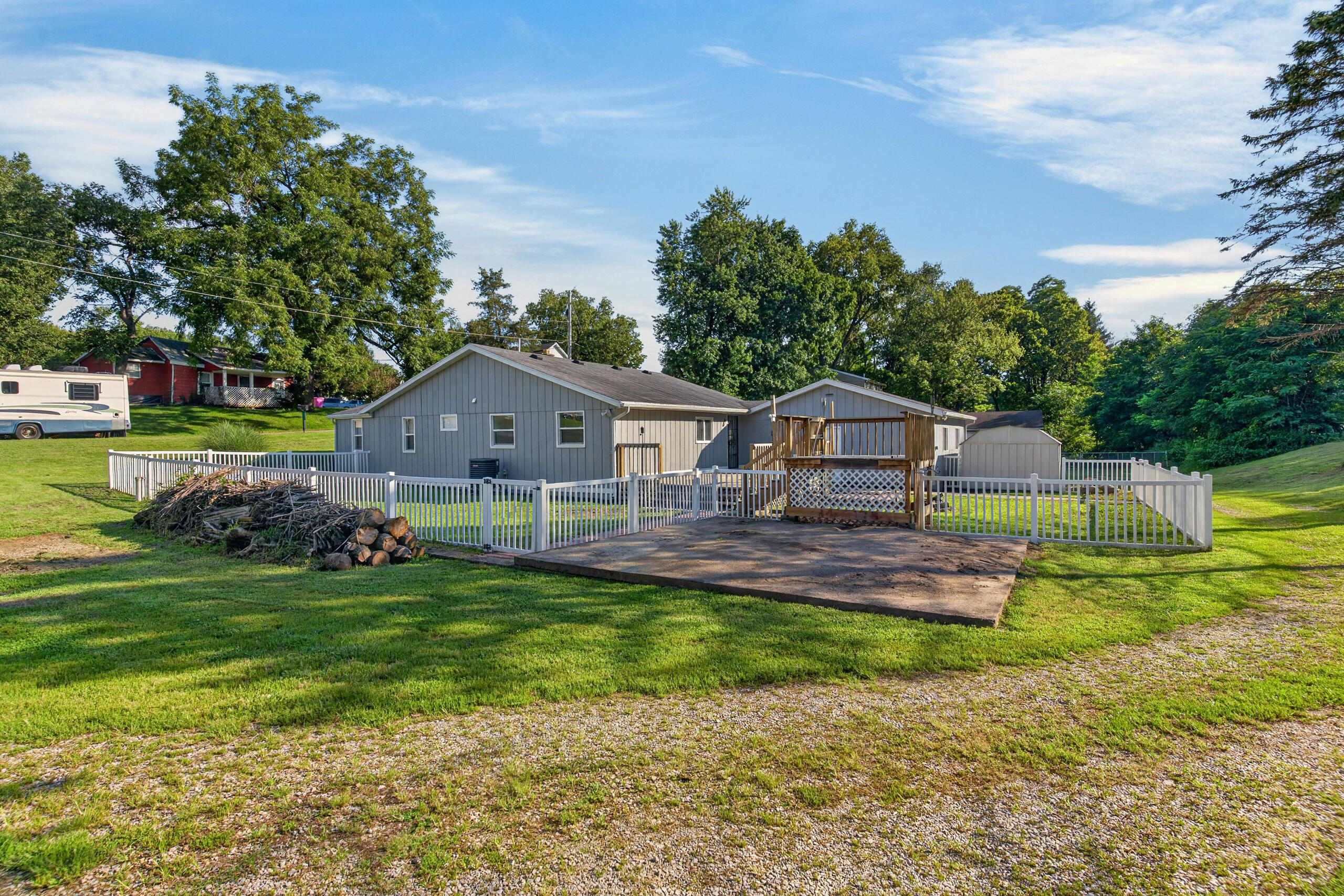 463 Towpath Trail Property Photo 37