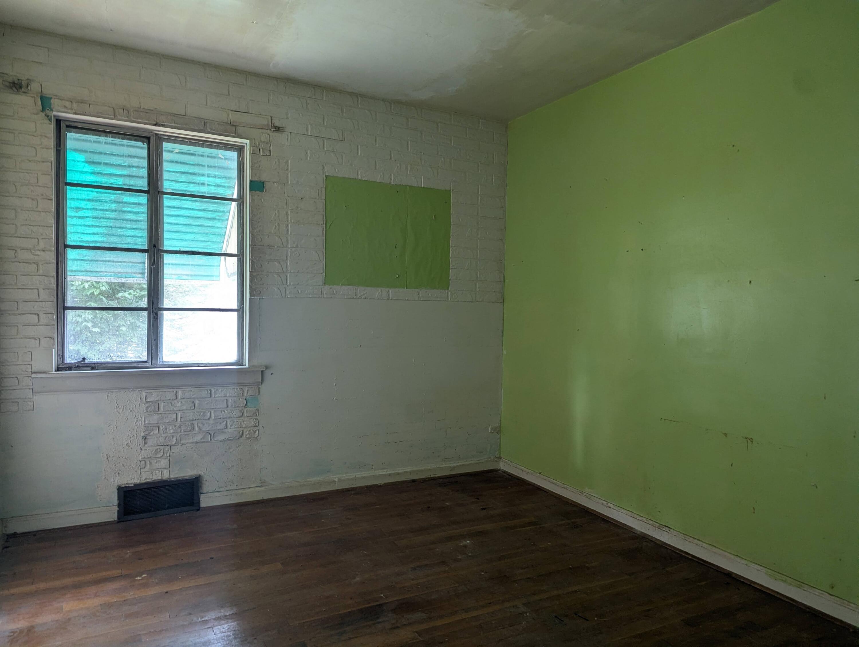 236 W Singer Street Property Photo 11