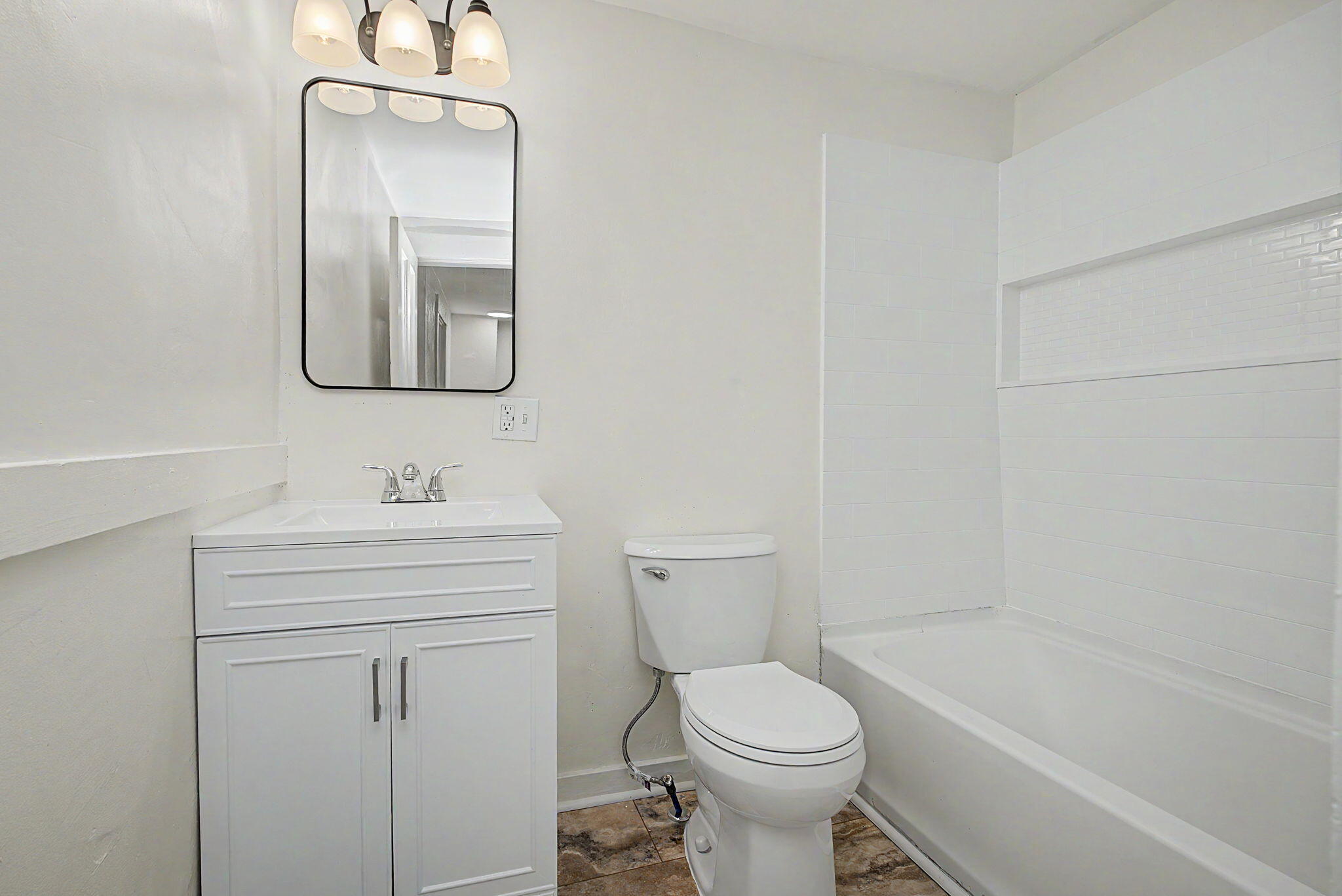 863 Sherman Avenue Property Photo 4