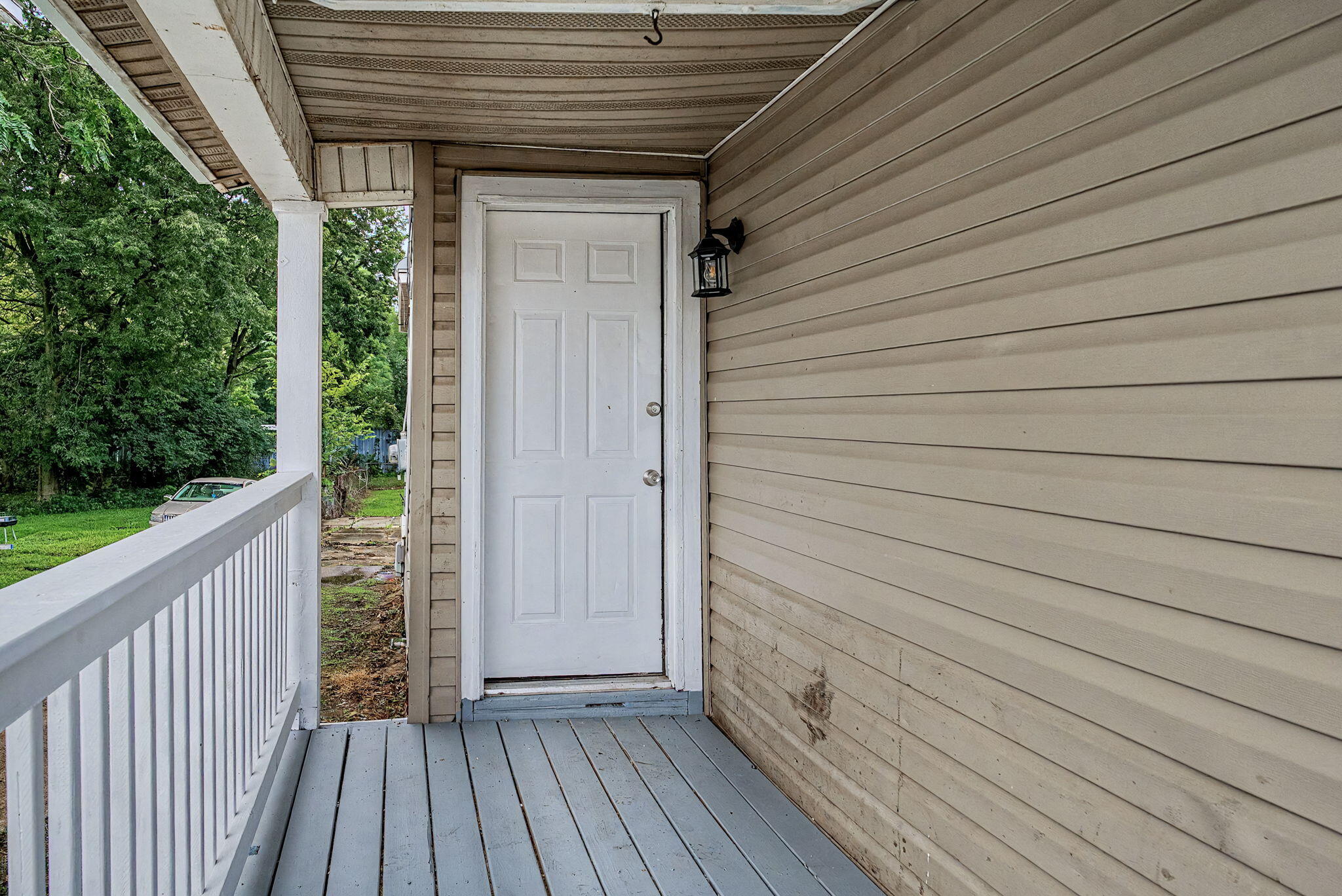 863 Sherman Avenue Property Photo 5