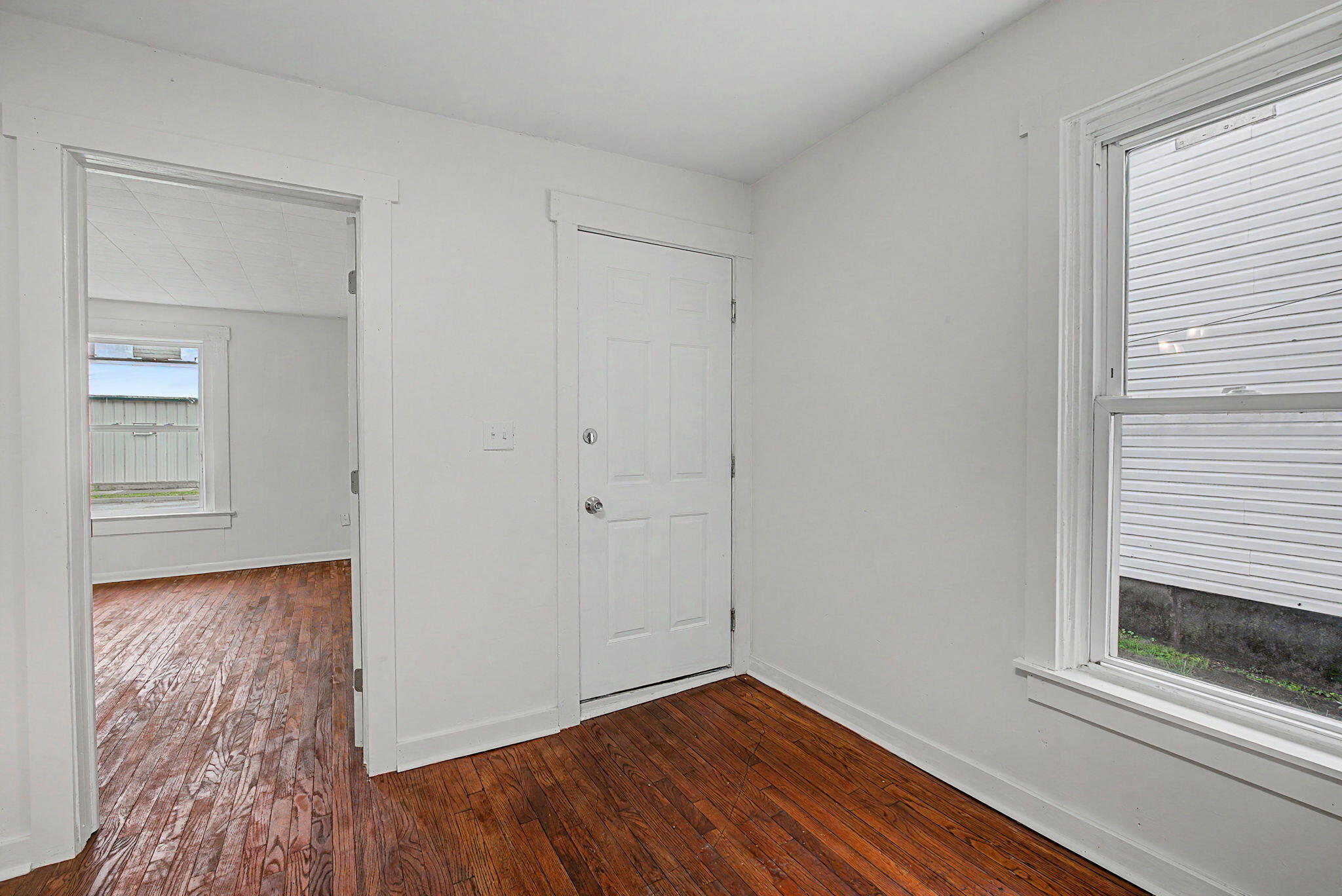 863 Sherman Avenue Property Photo 6