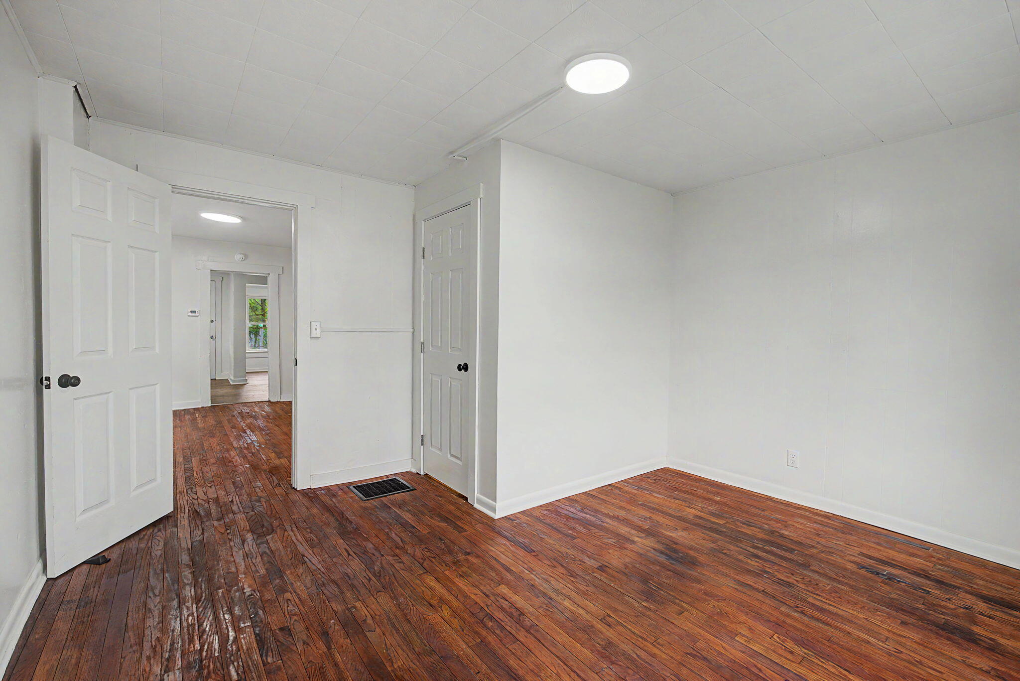 863 Sherman Avenue Property Photo 14