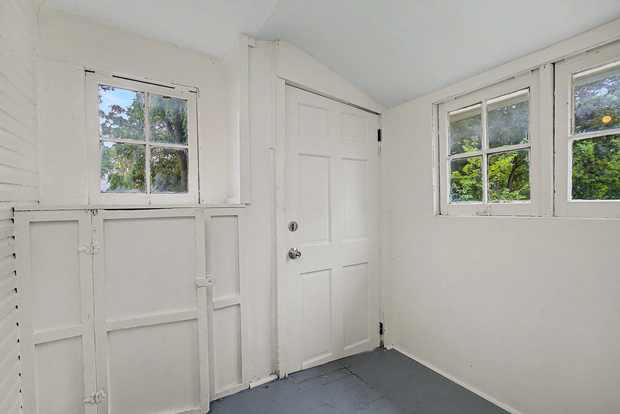 863 Sherman Avenue Property Photo 23