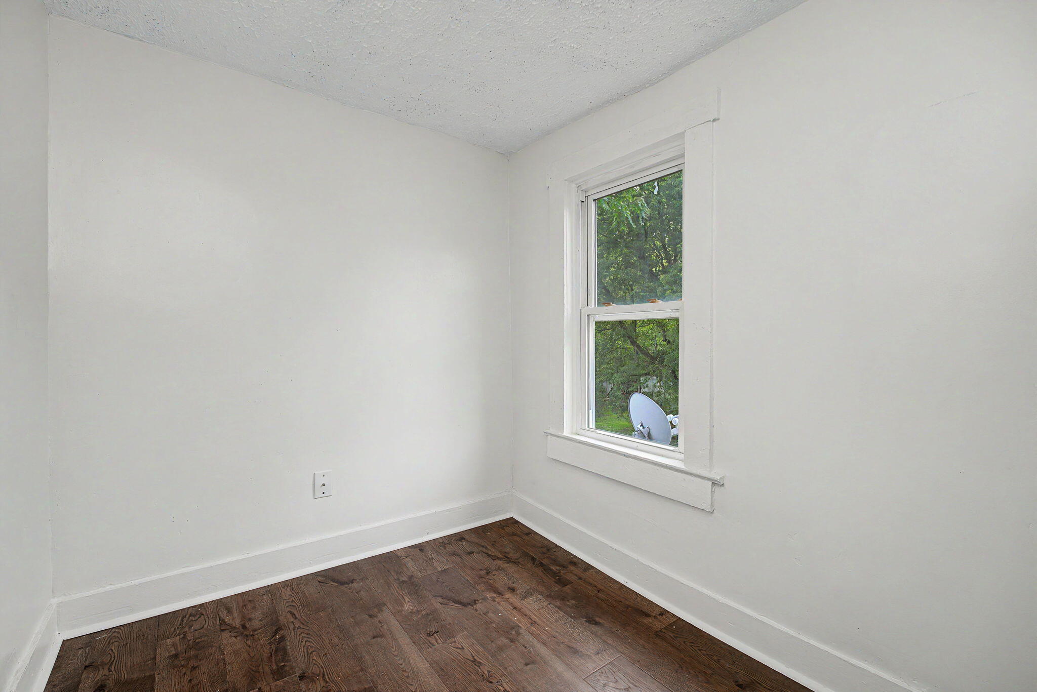 863 Sherman Avenue Property Photo 29
