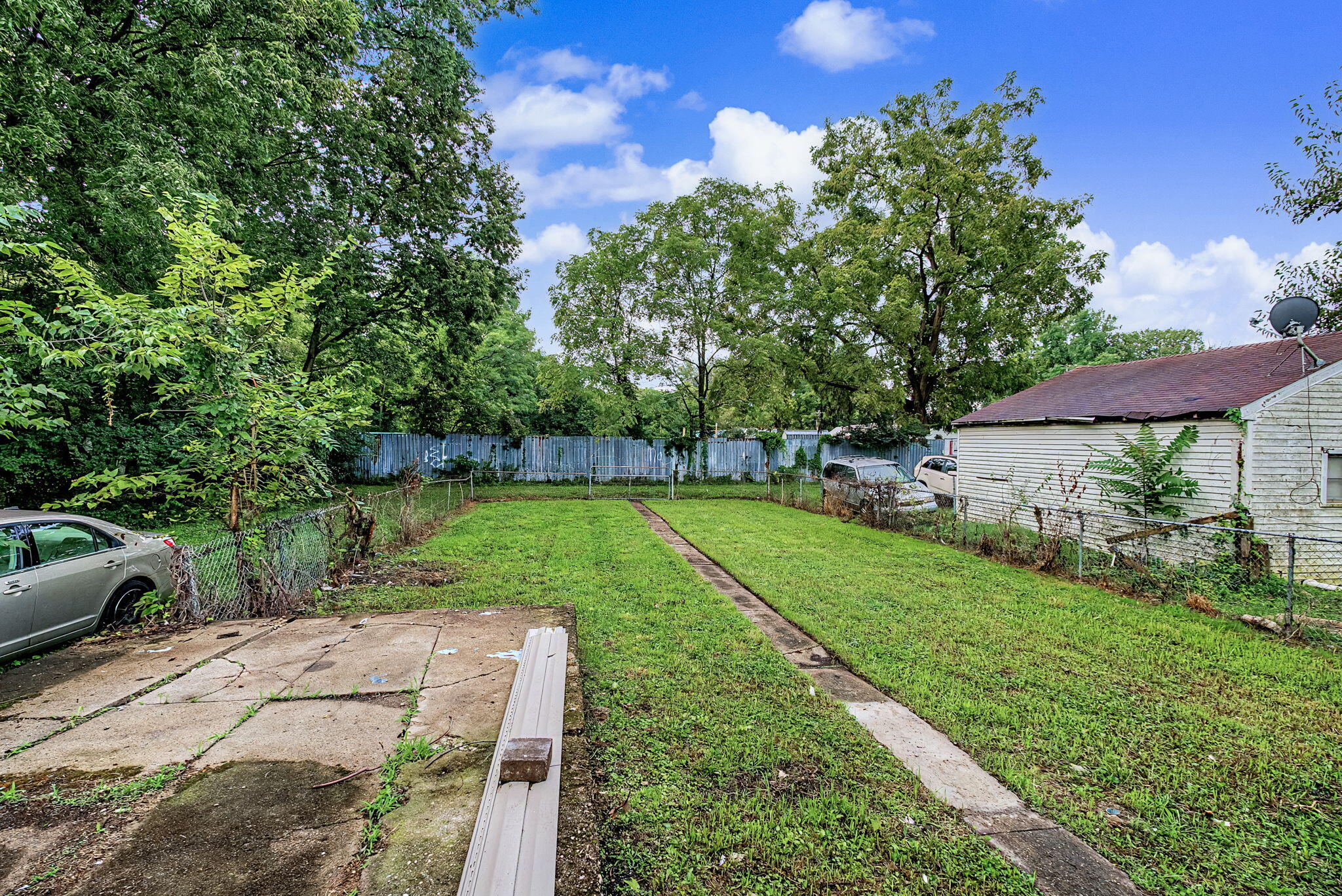 863 Sherman Avenue Property Photo 40