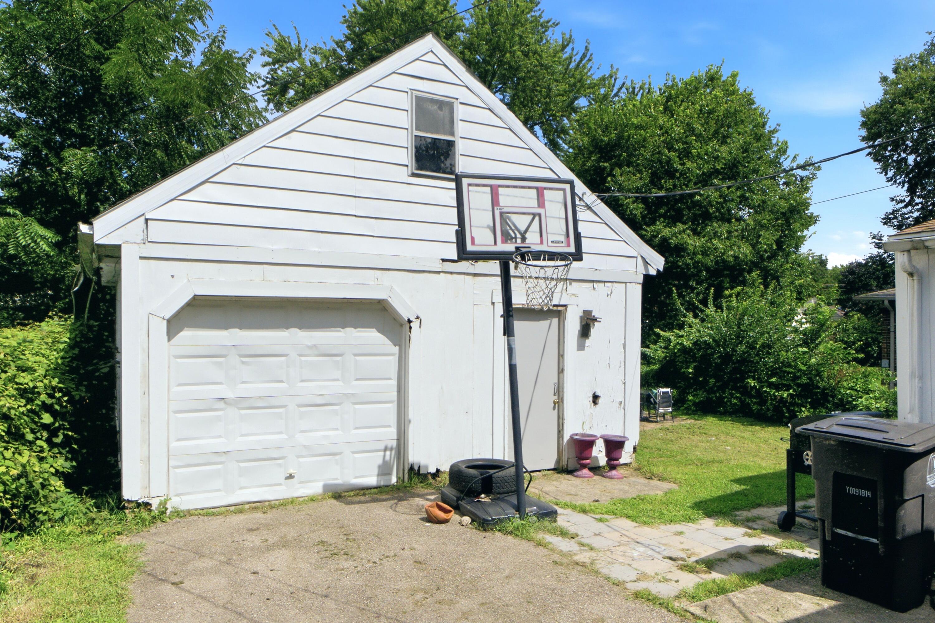 4933 Lindbergh Boulevard Property Photo 13