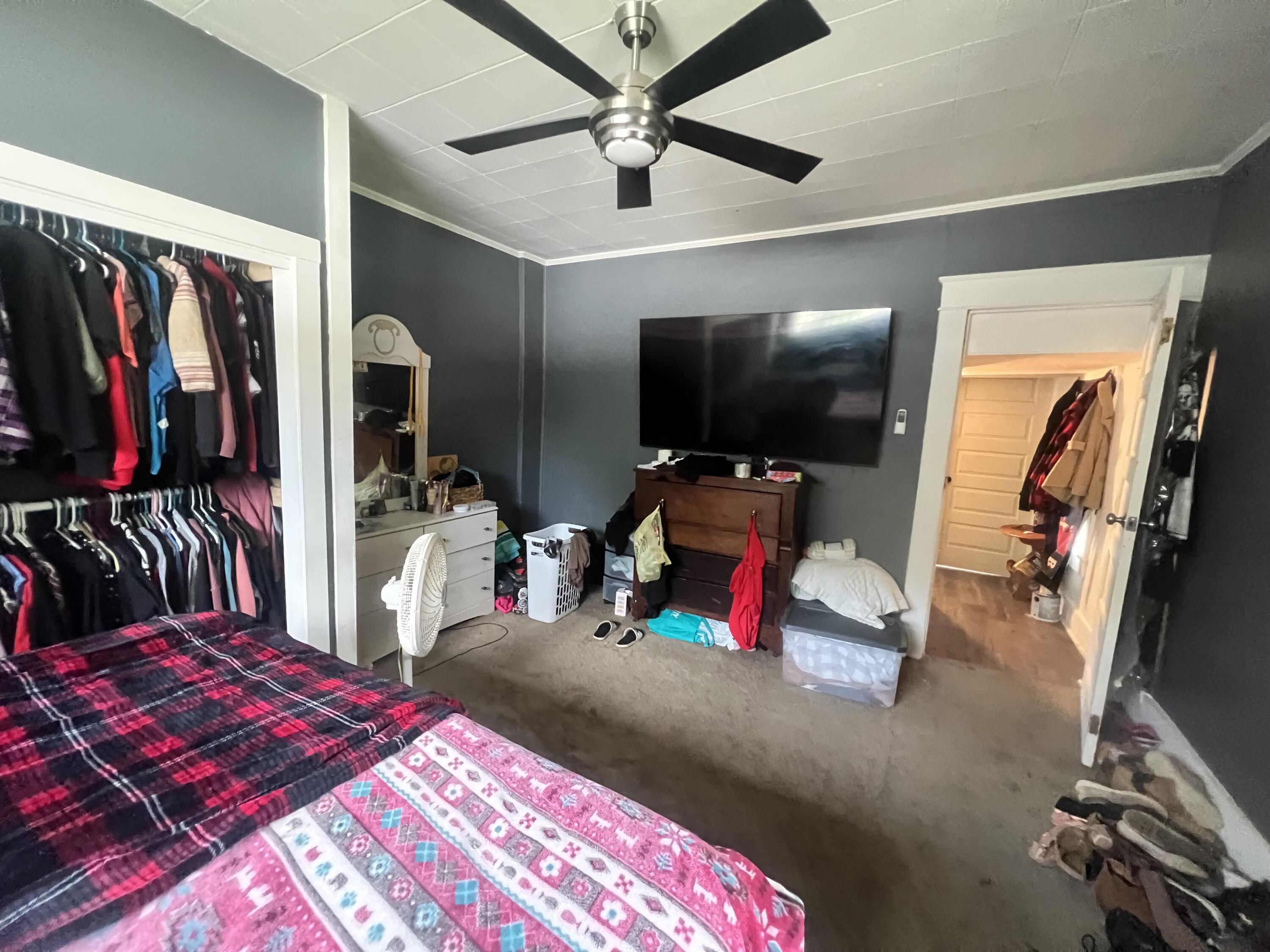 723 Crescent Drive Property Photo 14
