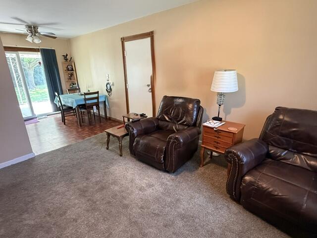 603 S Sunset Drive Property Photo 6