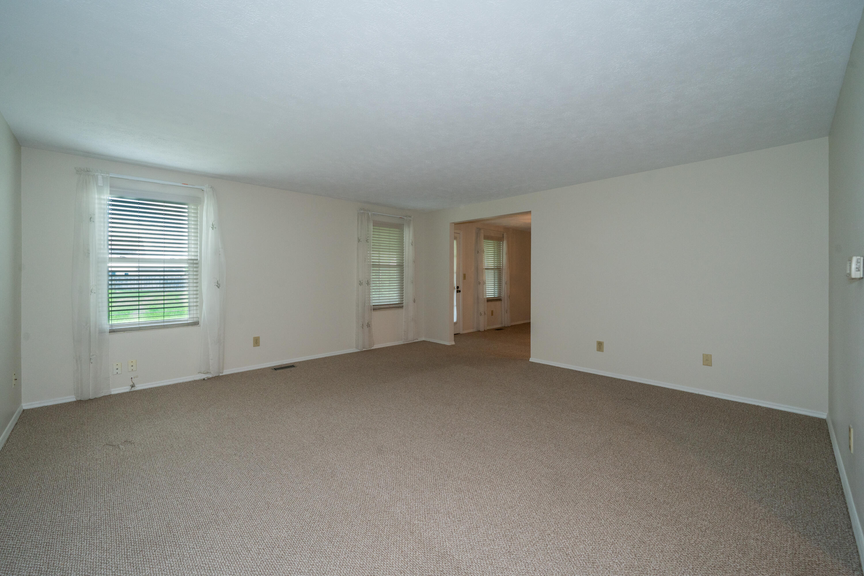5829 Waynegate Road Property Photo 6