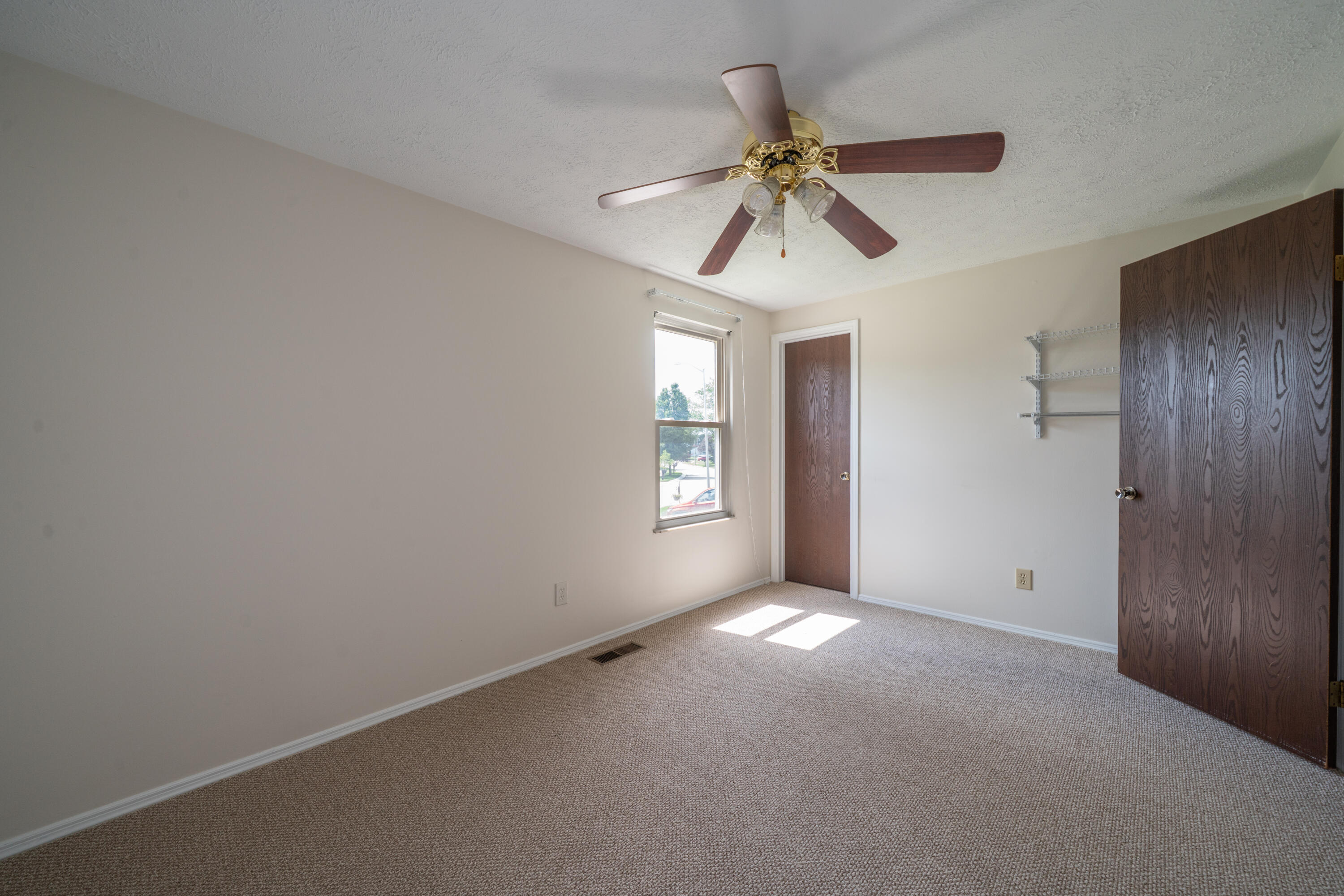 5829 Waynegate Road Property Photo 13