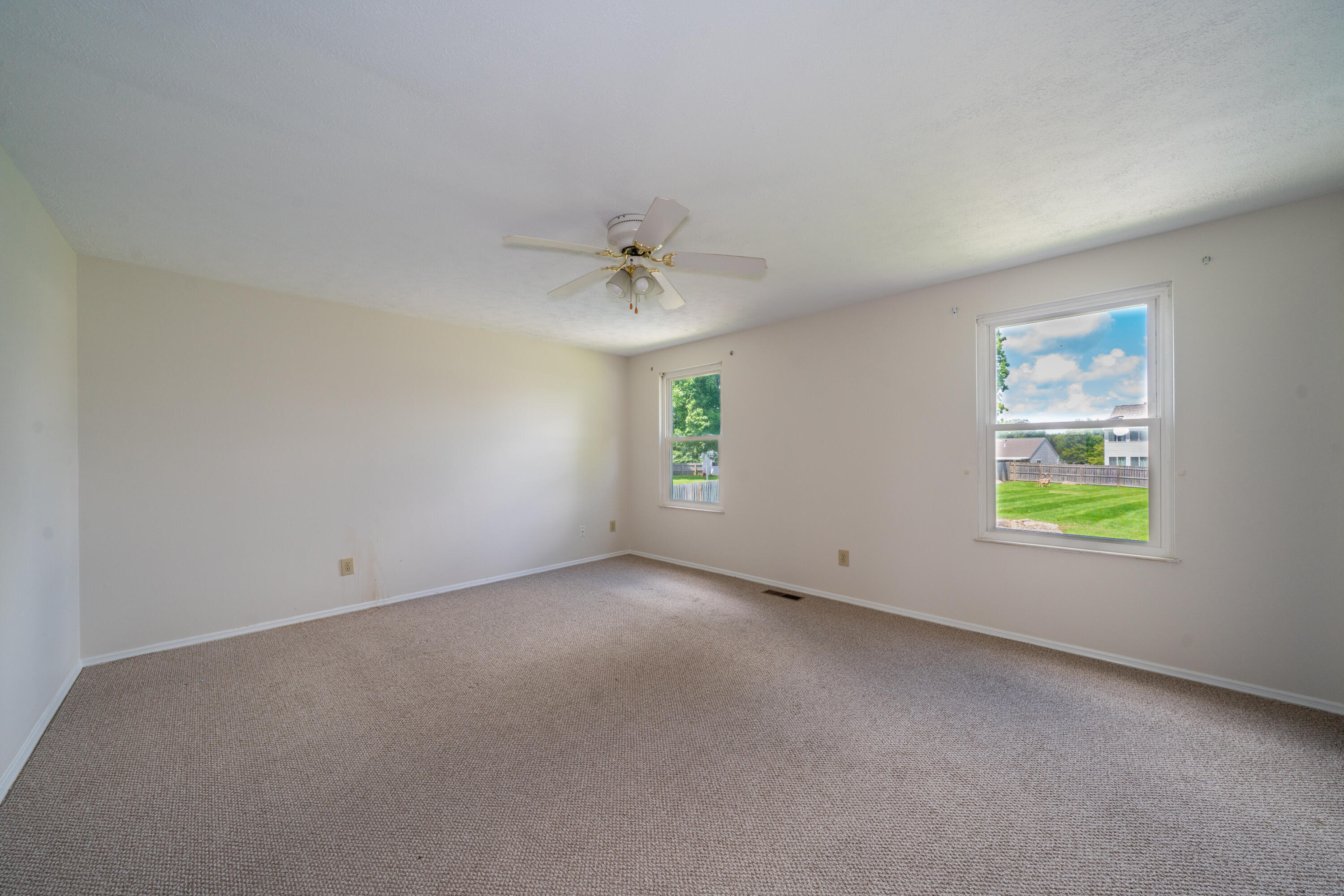 5829 Waynegate Road Property Photo 18