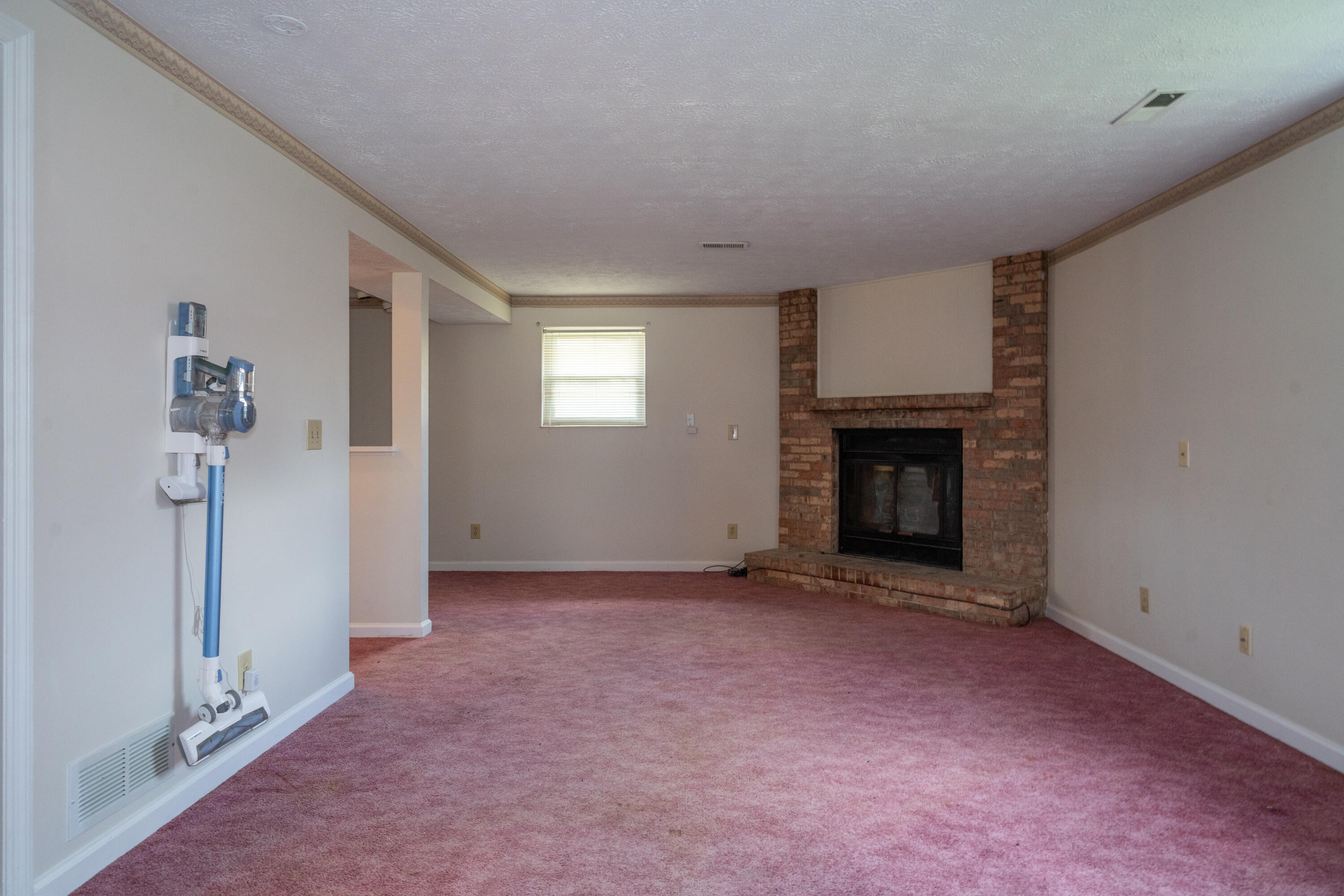 5829 Waynegate Road Property Photo 26
