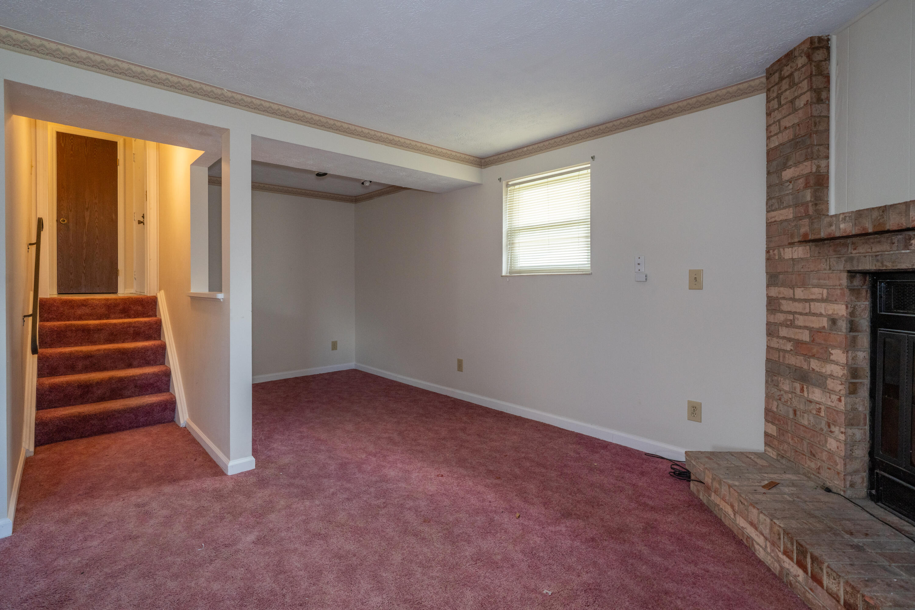 5829 Waynegate Road Property Photo 28