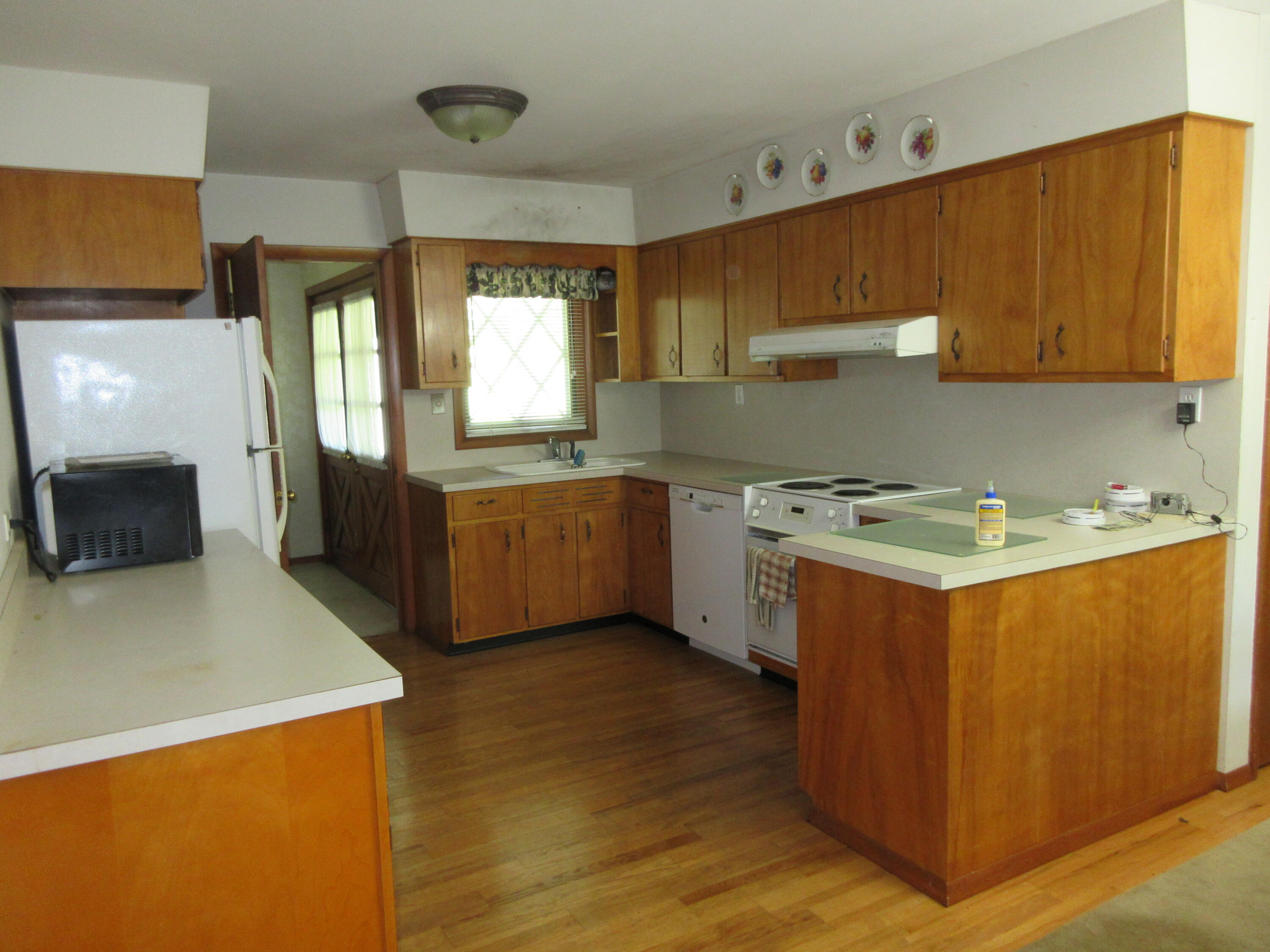 827 Hickory Lane Property Photo 6