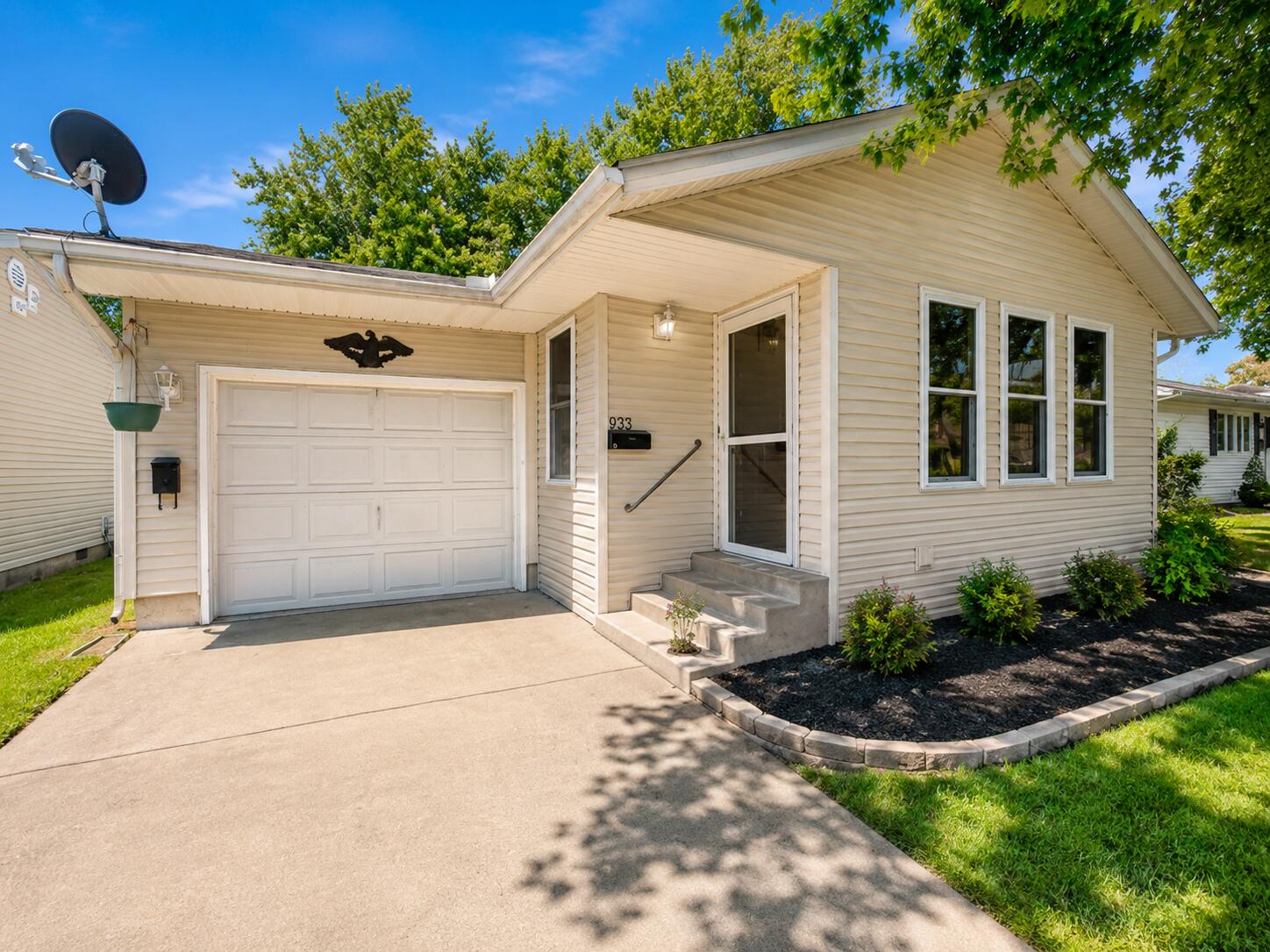 933 Echo Street Property Photo 2