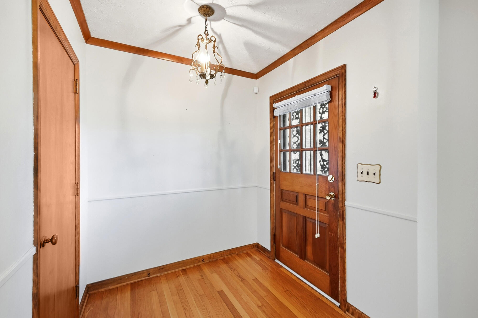 508 N Broadmoor Boulevard Property Photo 6