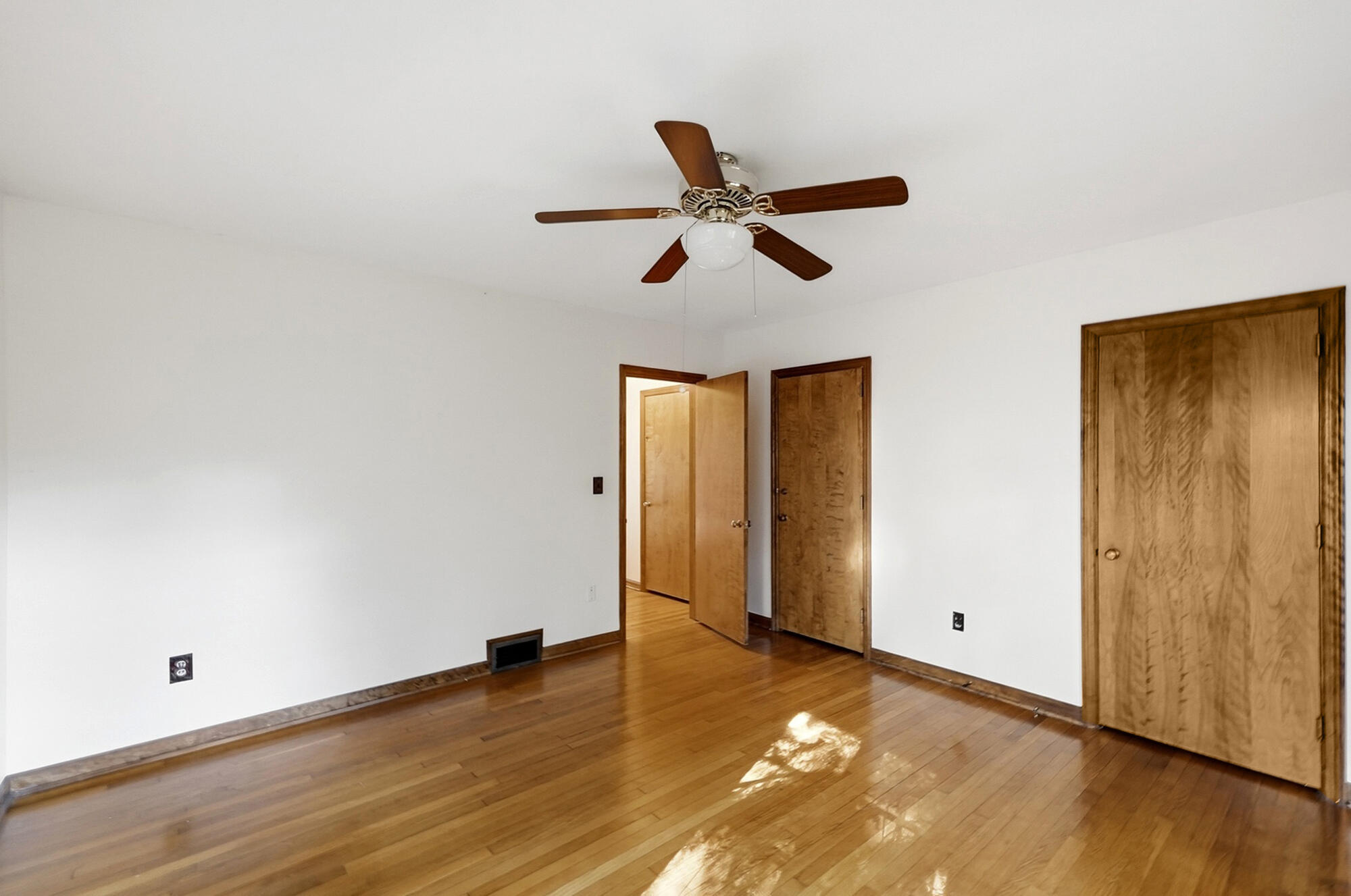 508 N Broadmoor Boulevard Property Photo 30