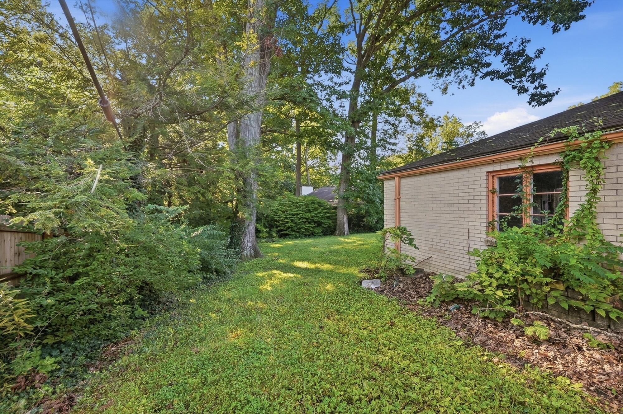 508 N Broadmoor Boulevard Property Photo 35