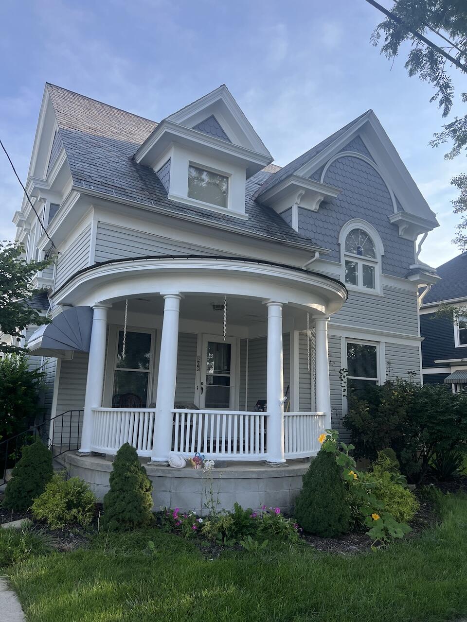 208 E State Street