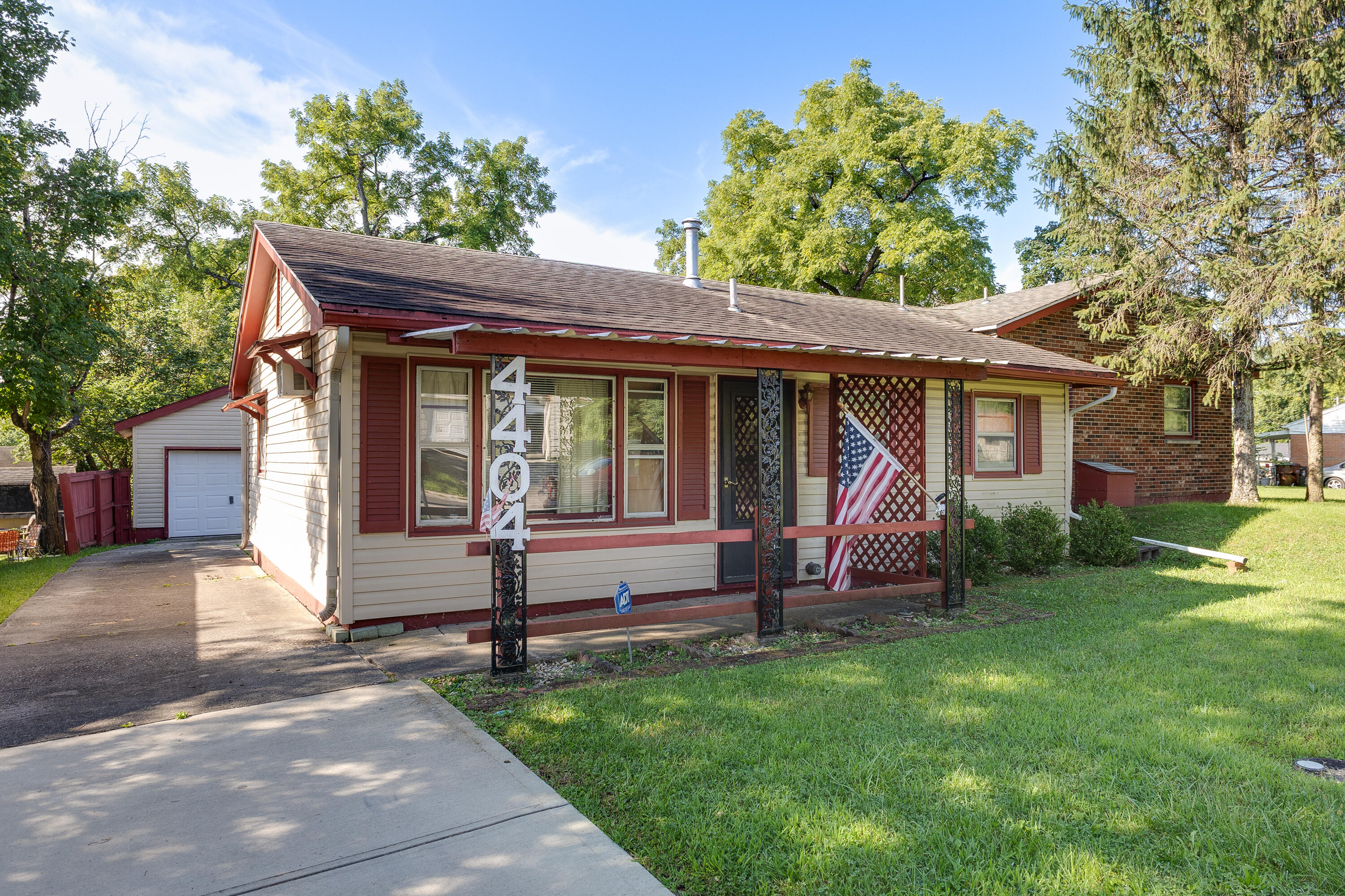 4404 Natchez Avenue Property Photo 1