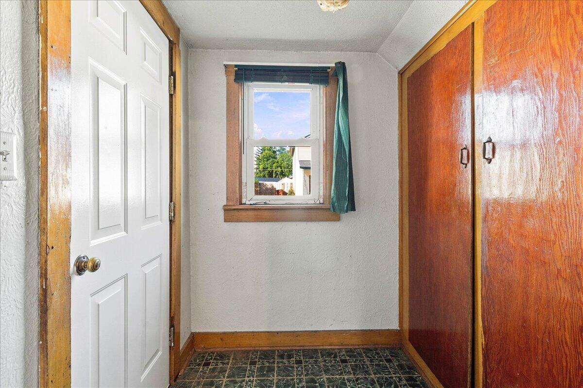 108 N Boggs Street Property Photo 6