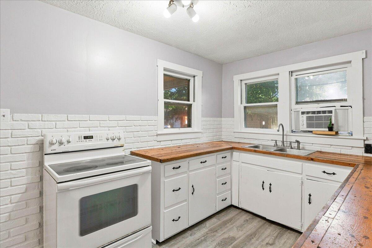 108 N Boggs Street Property Photo 19