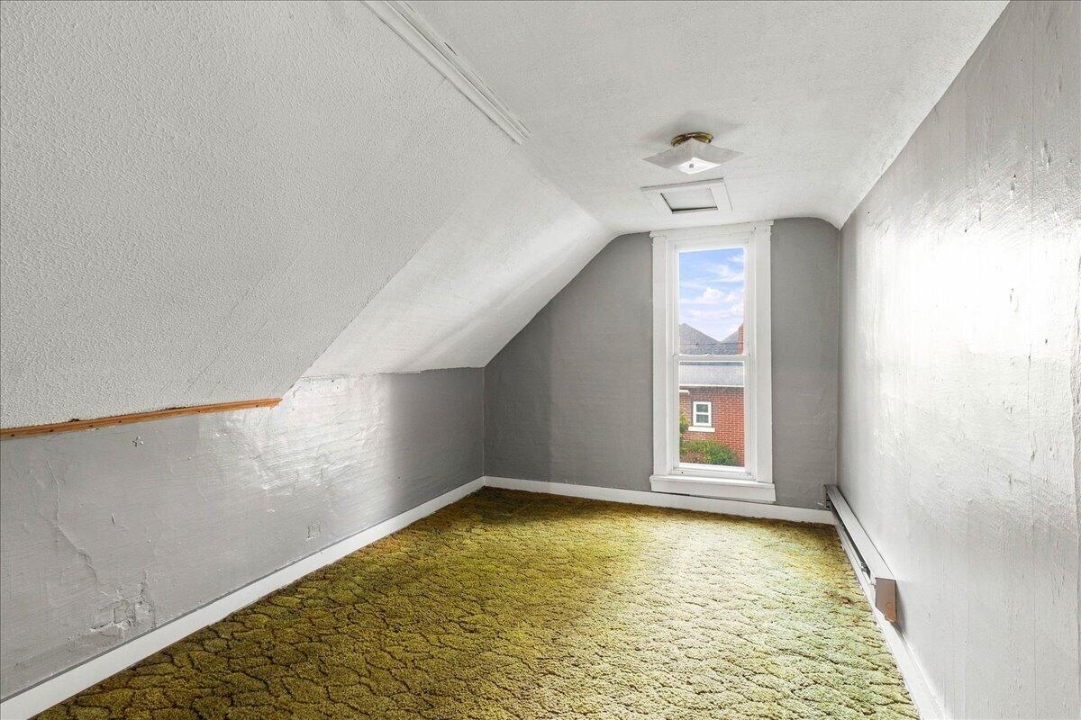 108 N Boggs Street Property Photo 27