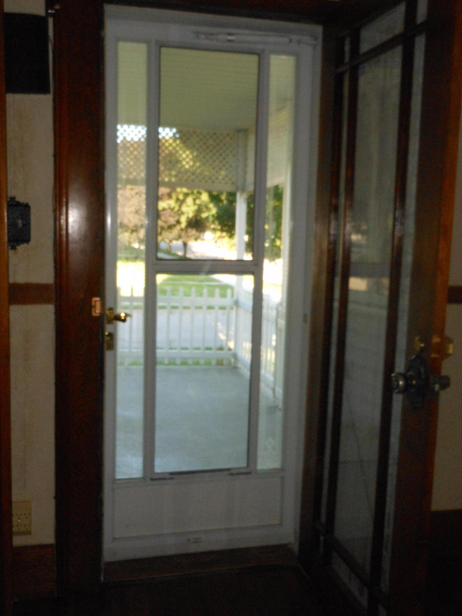 253 E Ward Street Property Photo 25