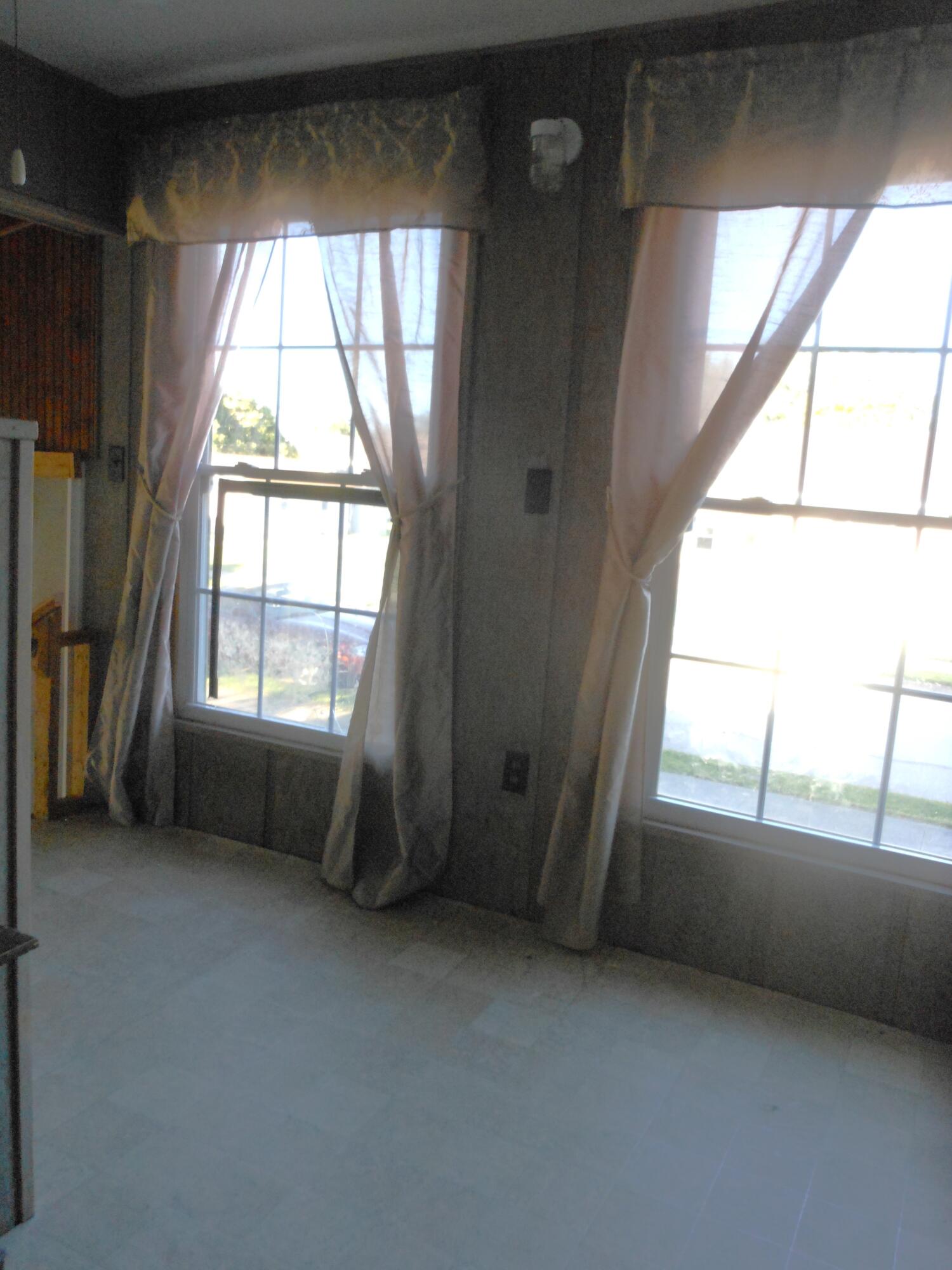 253 E Ward Street Property Photo 51