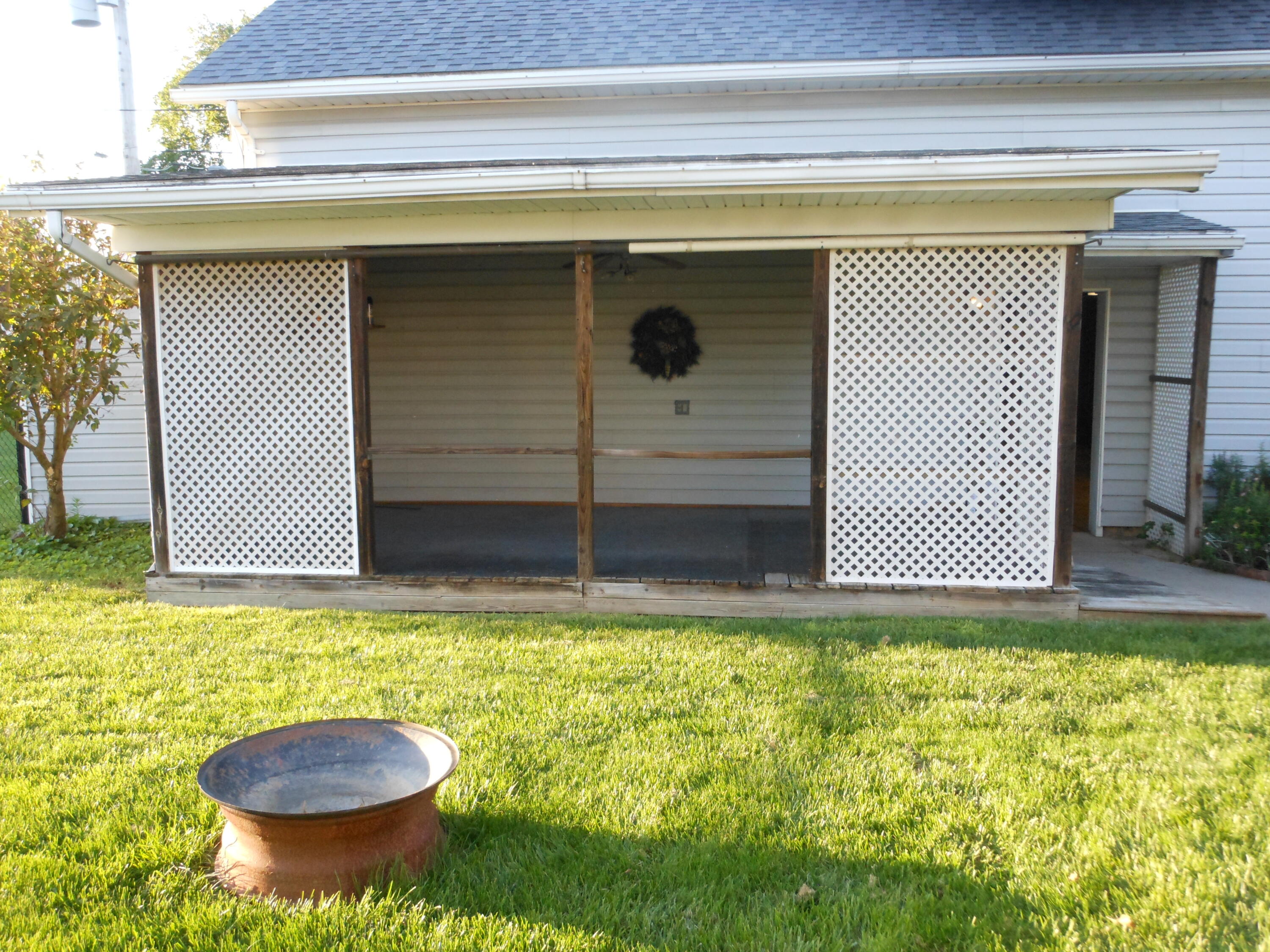 253 E Ward Street Property Photo 90