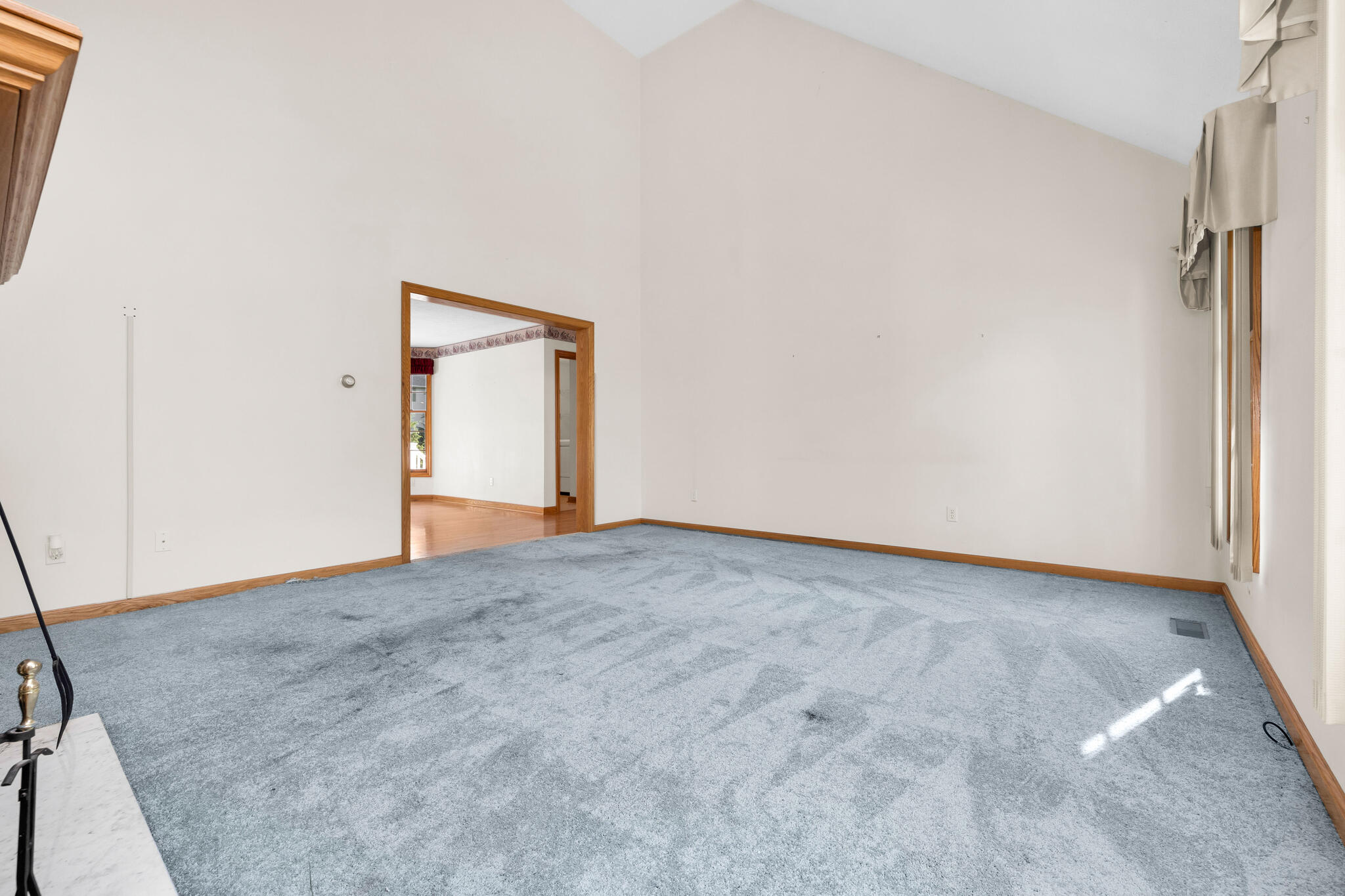 1309 Firethorn Drive Property Photo 5