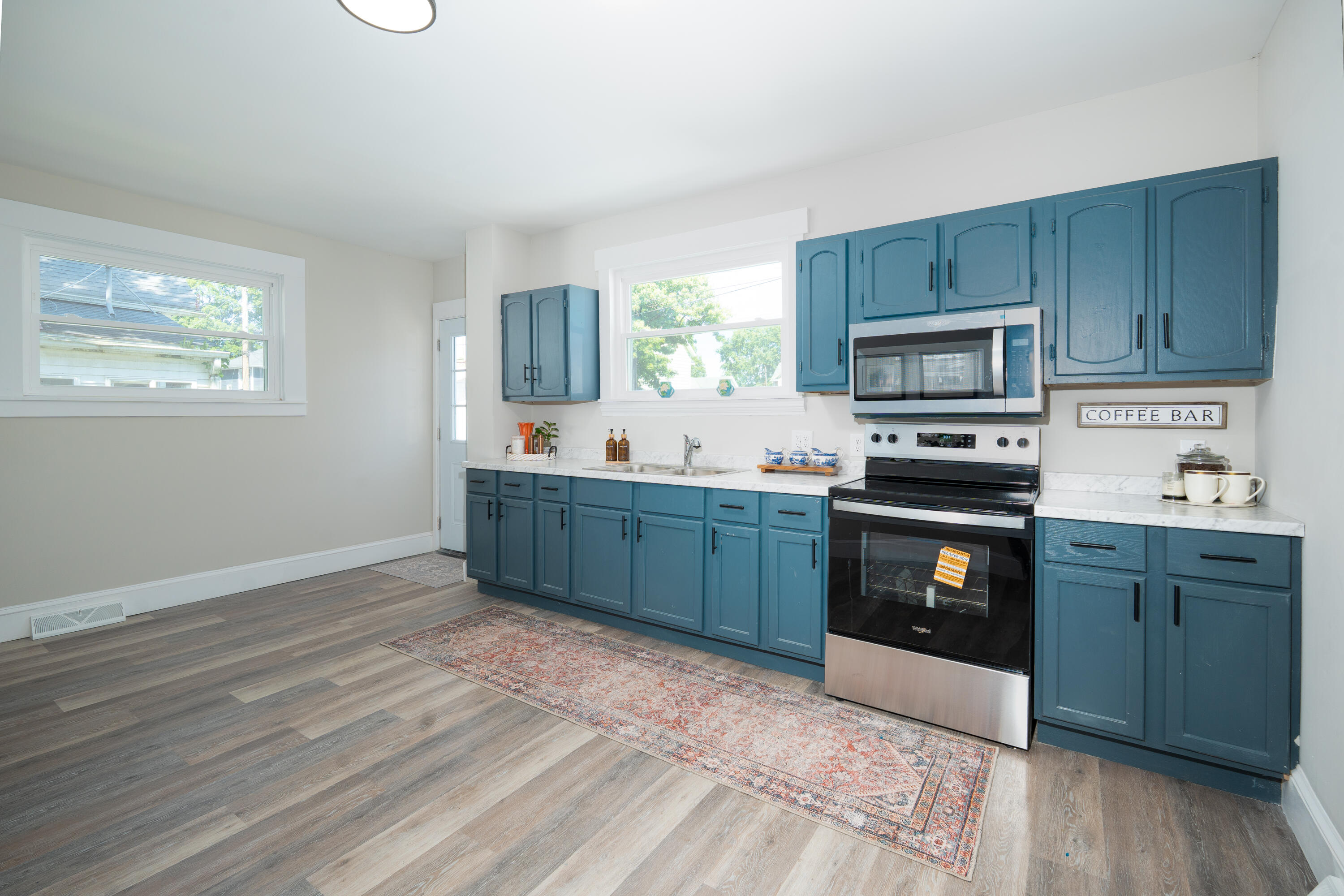 328 S Walnut Avenue Property Photo 6