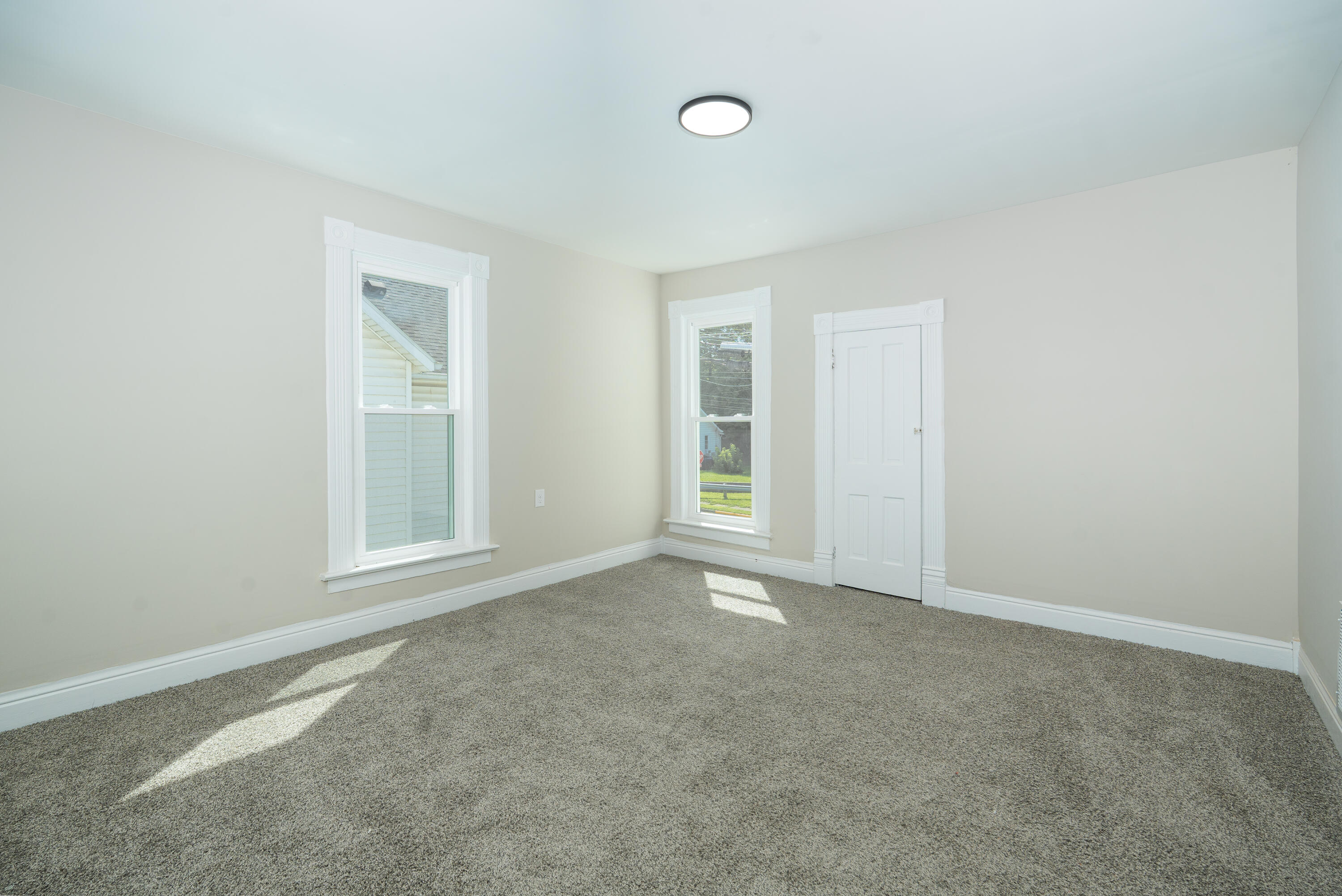 328 S Walnut Avenue Property Photo 13