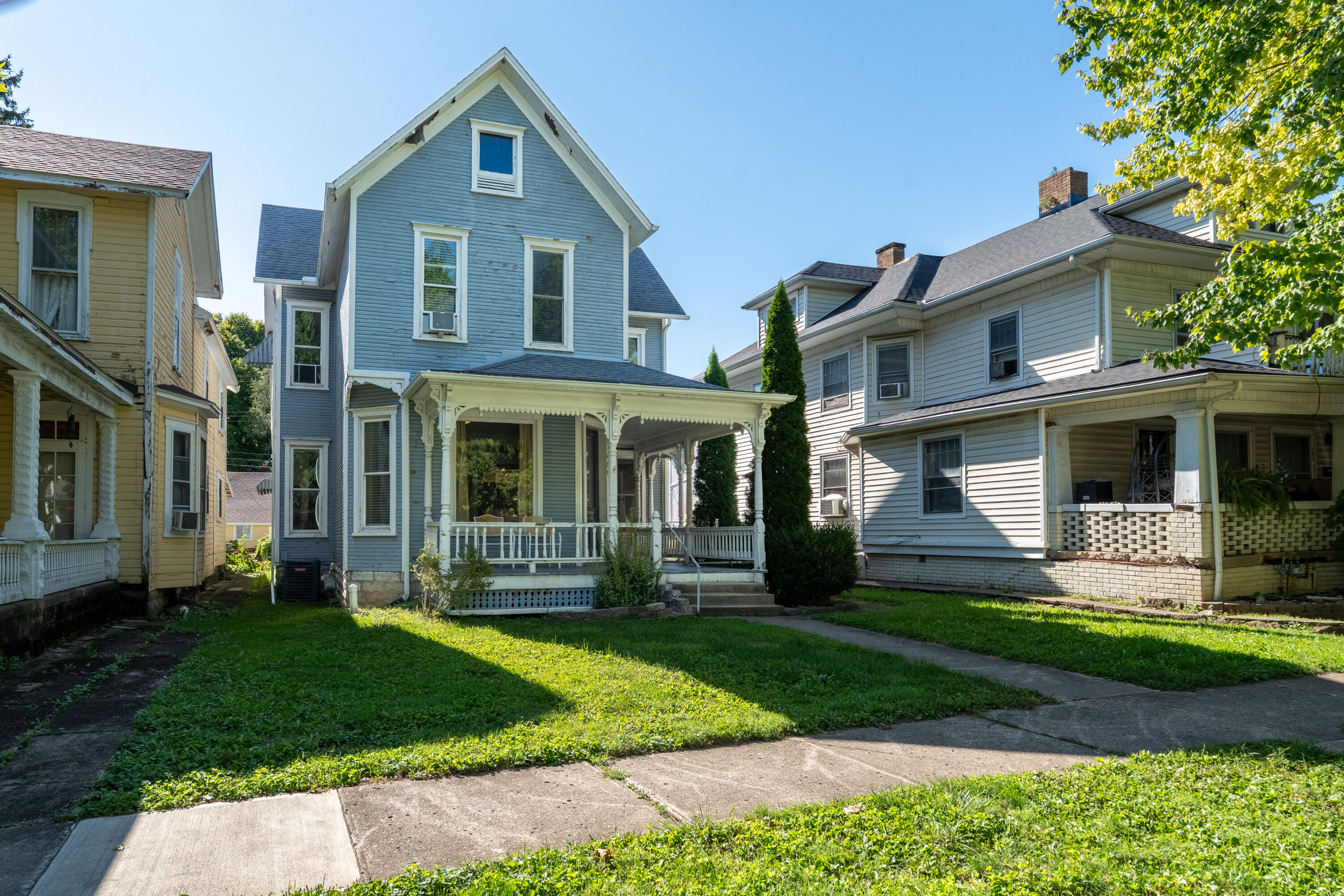 409 S Ohio Avenue Property Photo 2
