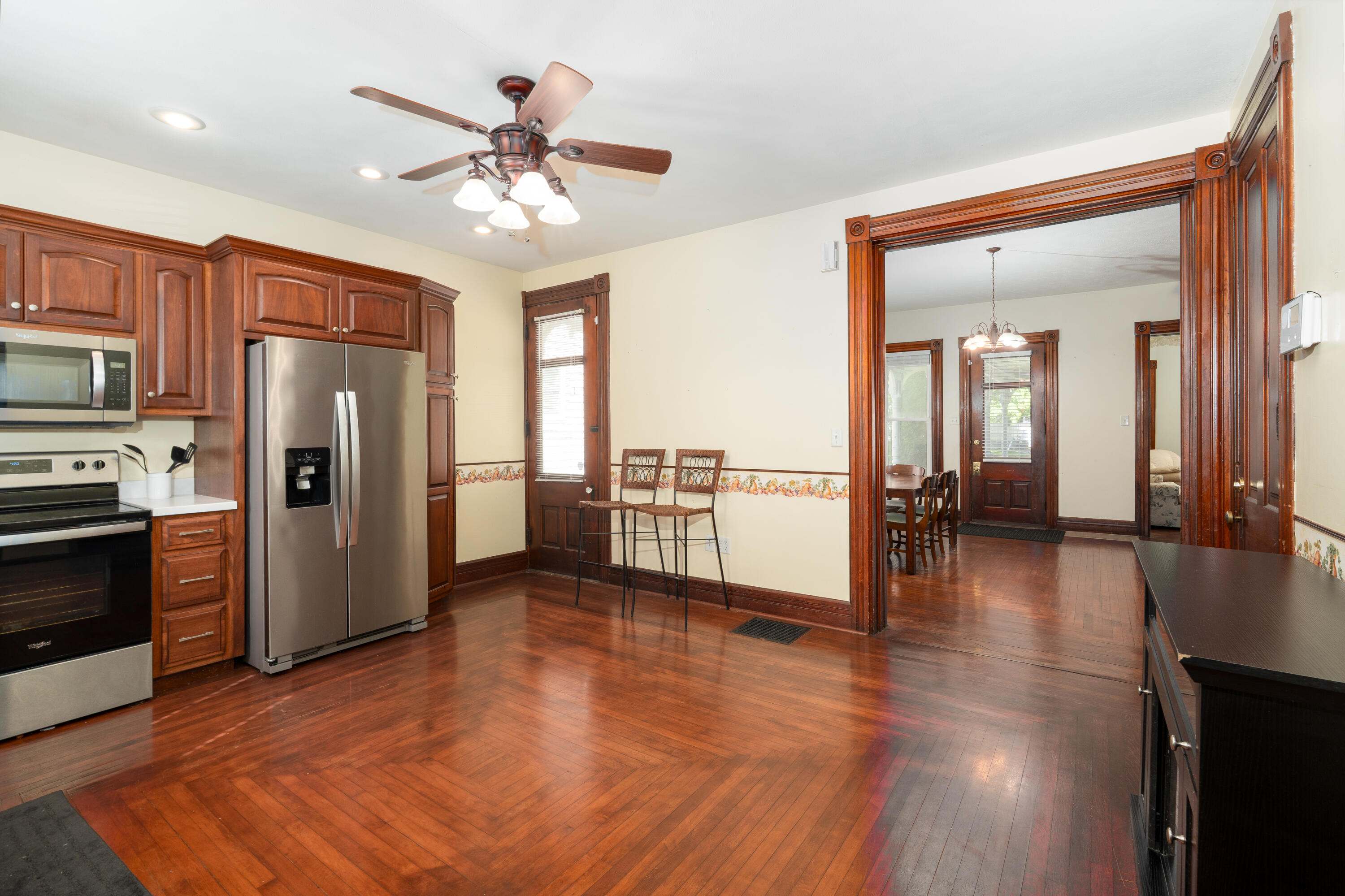 409 S Ohio Avenue Property Photo 5