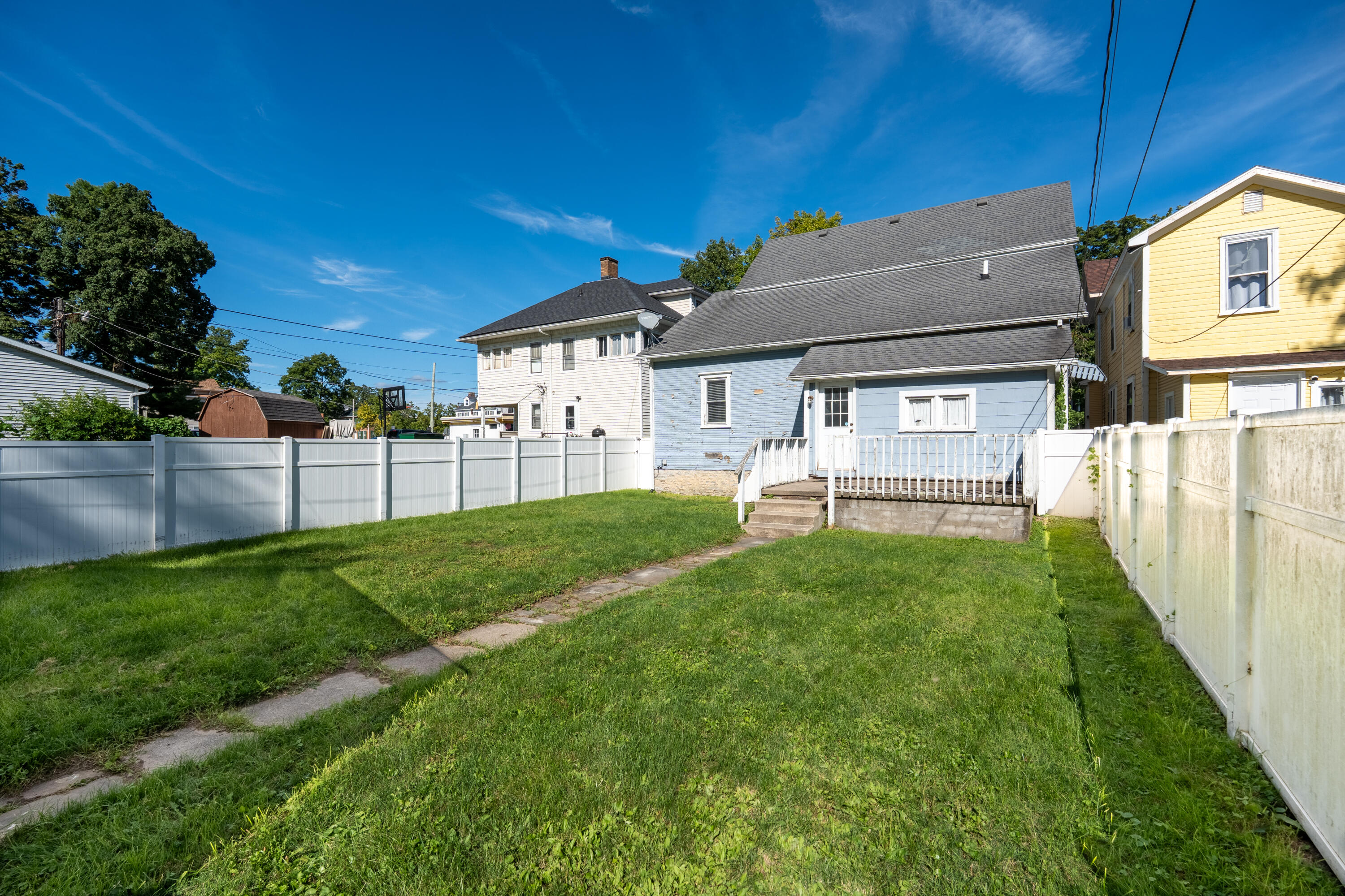 409 S Ohio Avenue Property Photo 23