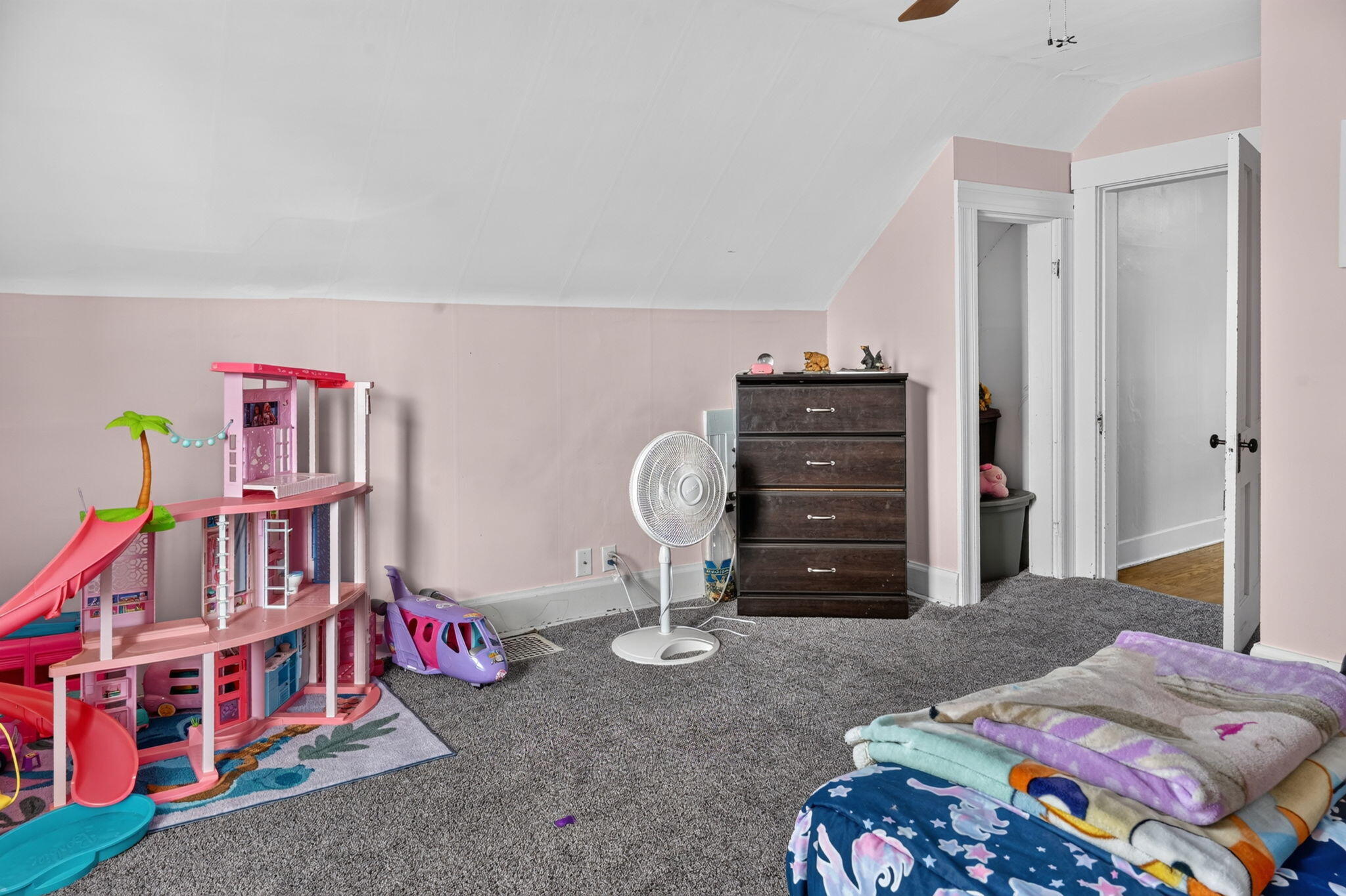 1016 E Spring Street Property Photo 32