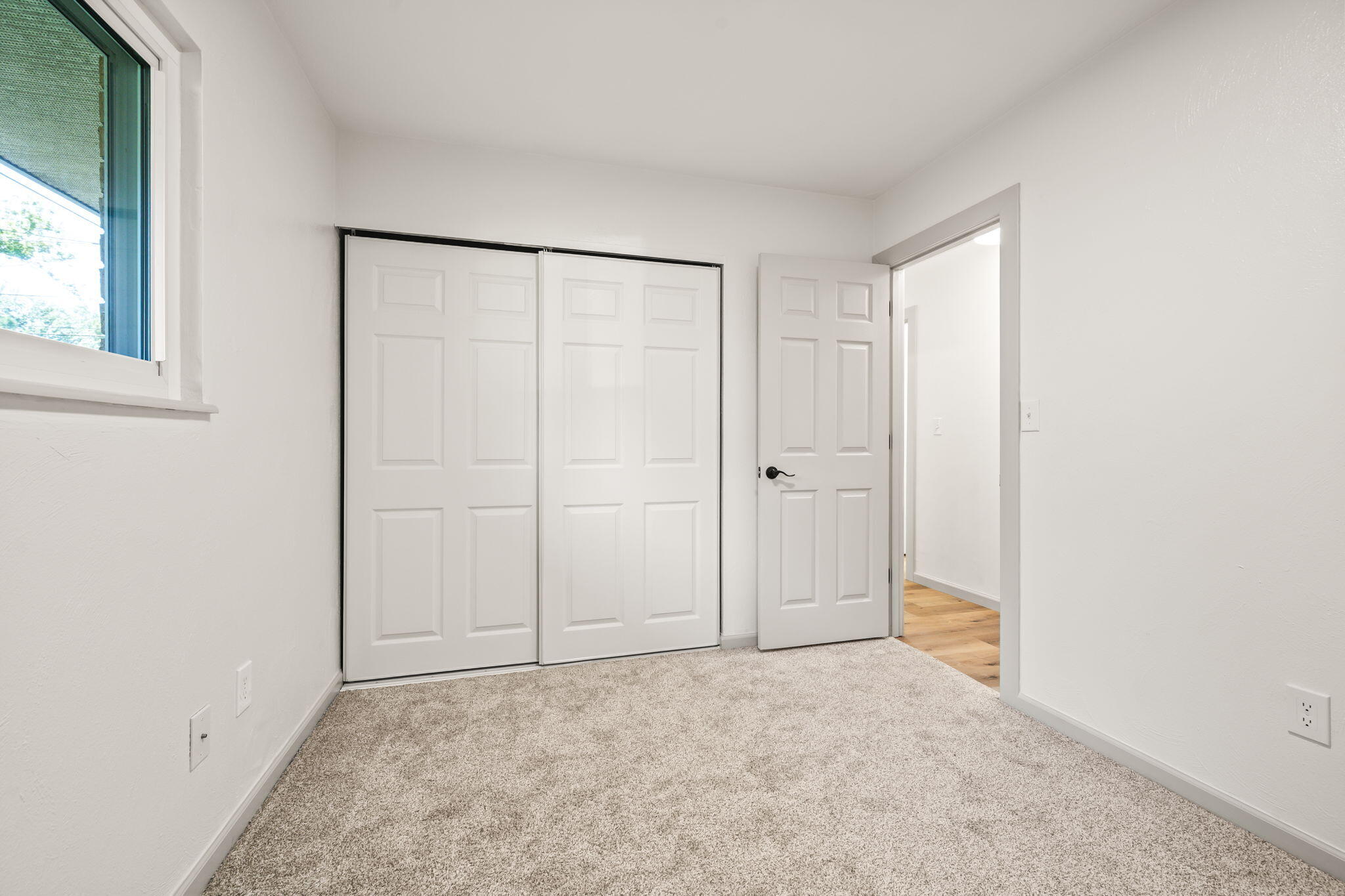 4095 Raymond Drive Property Photo 24