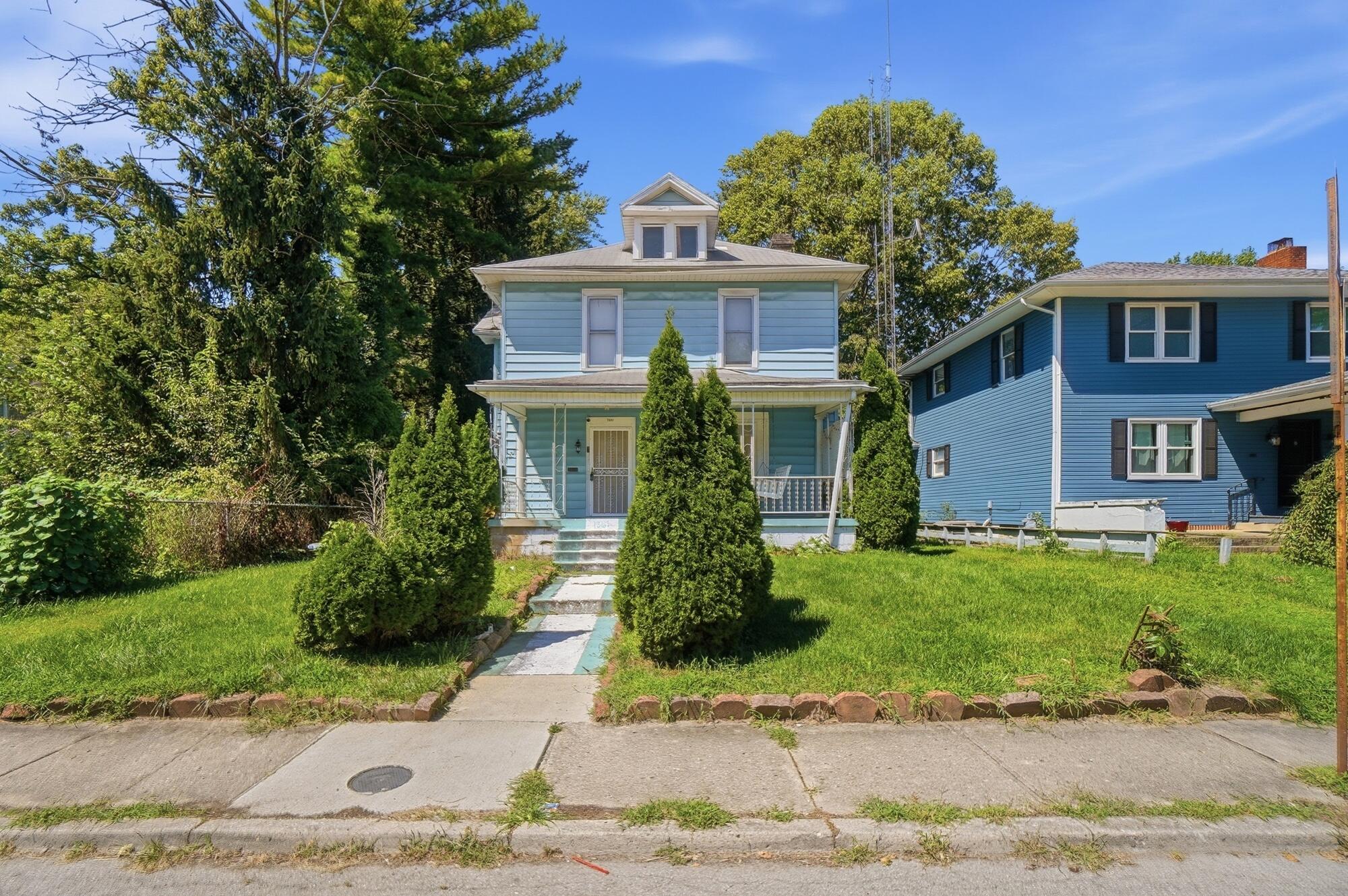 1561 S Fountain Avenue Property Photo 1